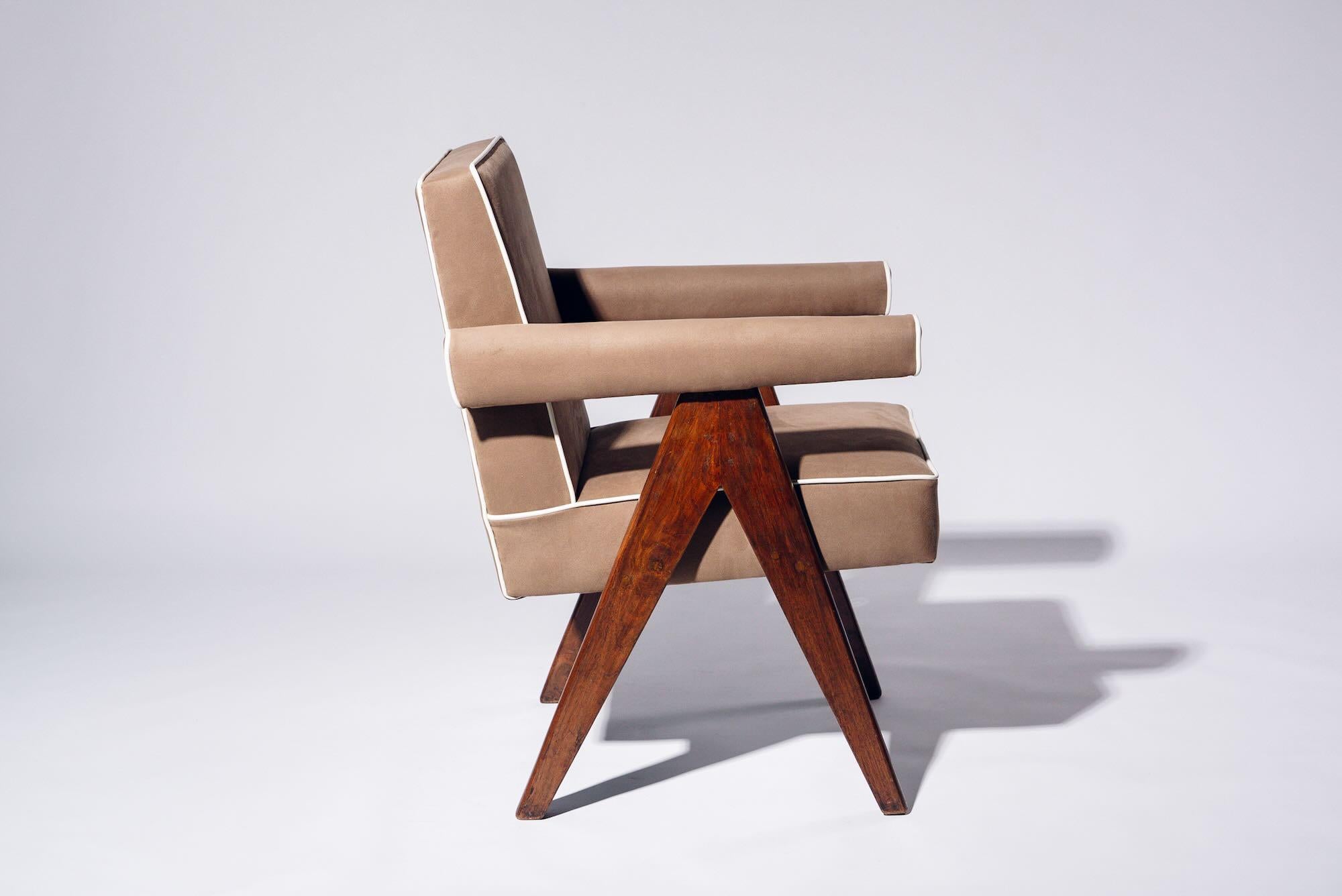 XX secolo V-leg Committee Chair by Pierre Jeanneret for Chandigarh, India, Circa 1953-54 in vendita
