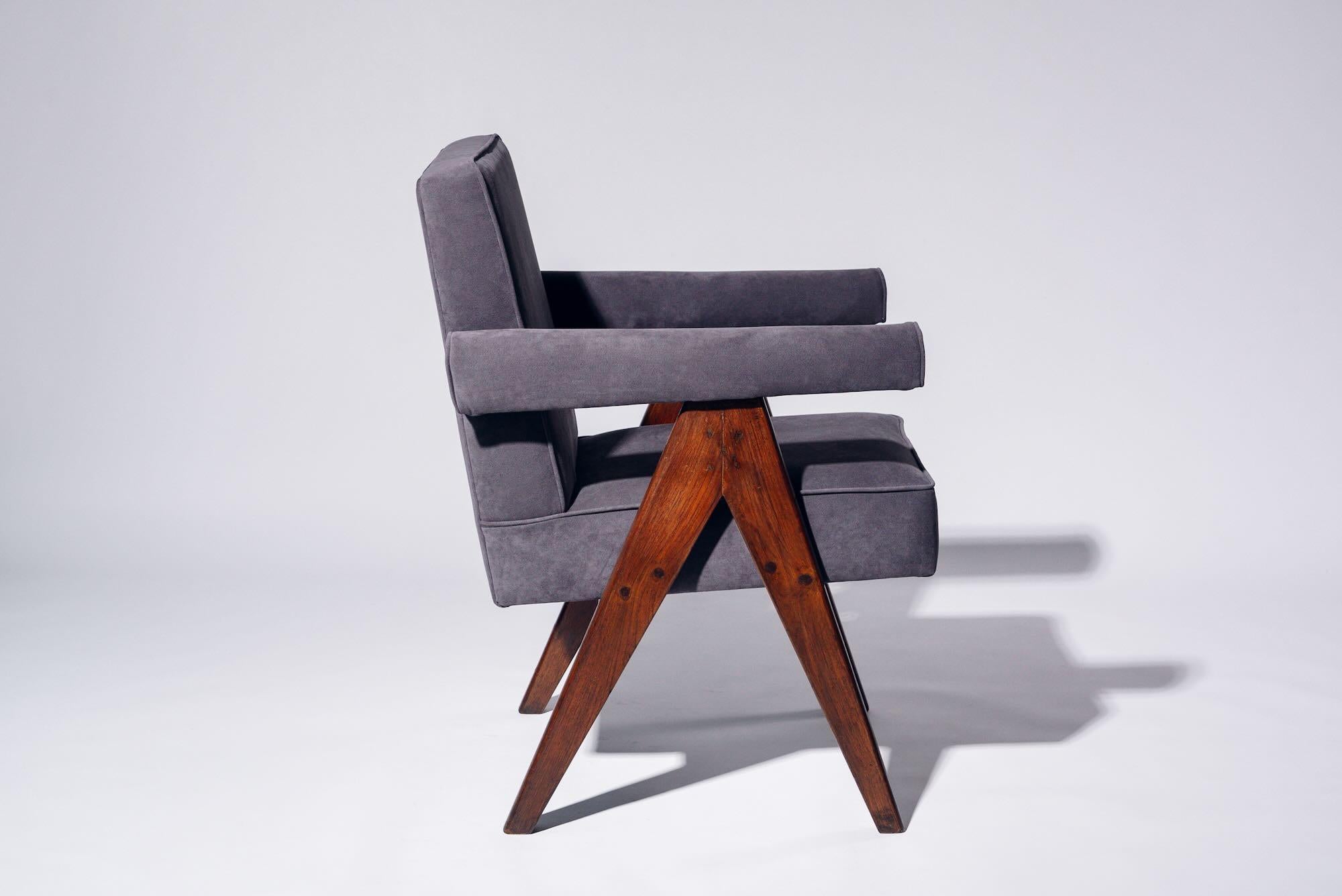 XX secolo V-leg Committee Chair by Pierre Jeanneret for Chandigarh, India, Circa 1953-54 in vendita