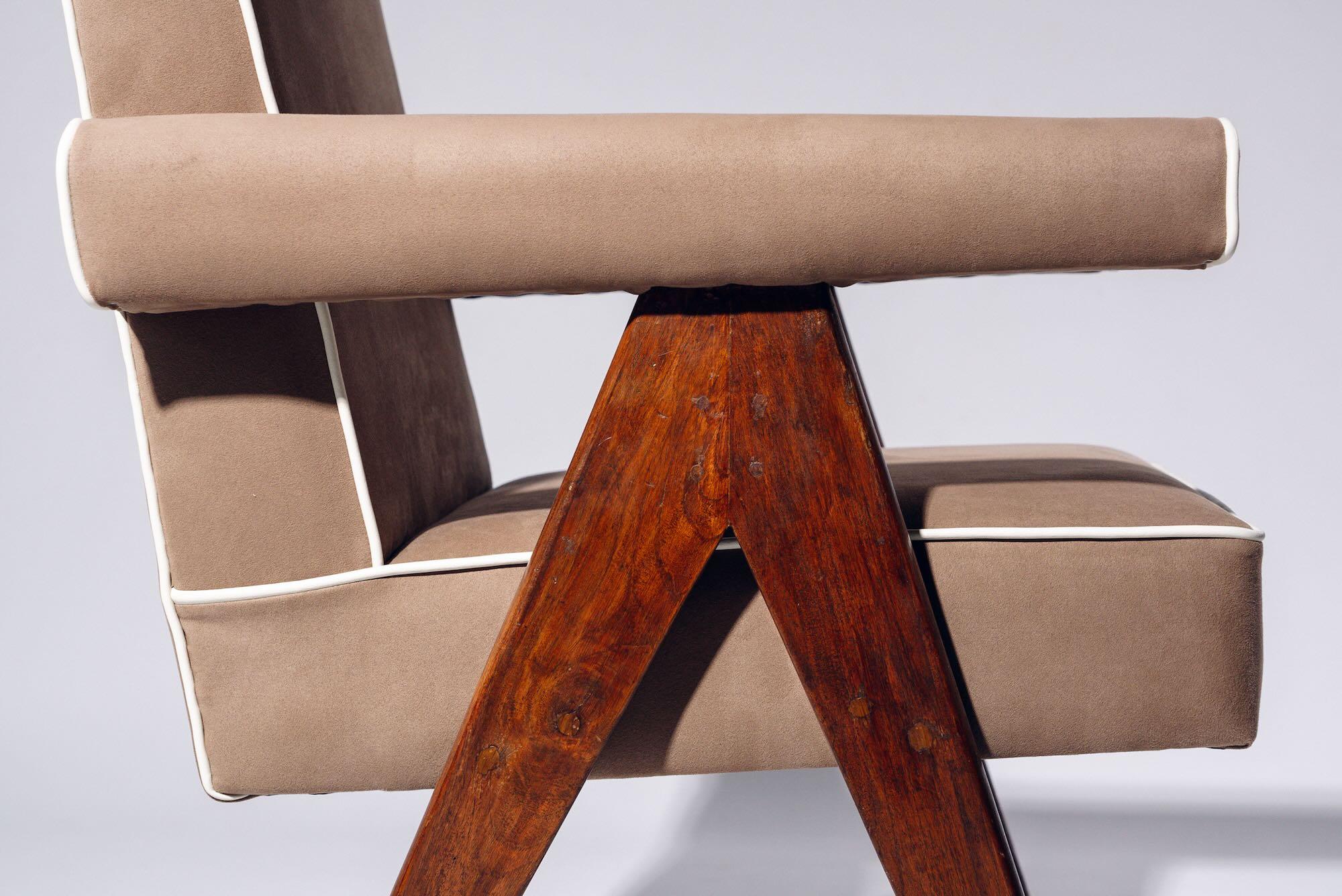 Tessuto V-leg Committee Chair by Pierre Jeanneret for Chandigarh, India, Circa 1953-54 in vendita
