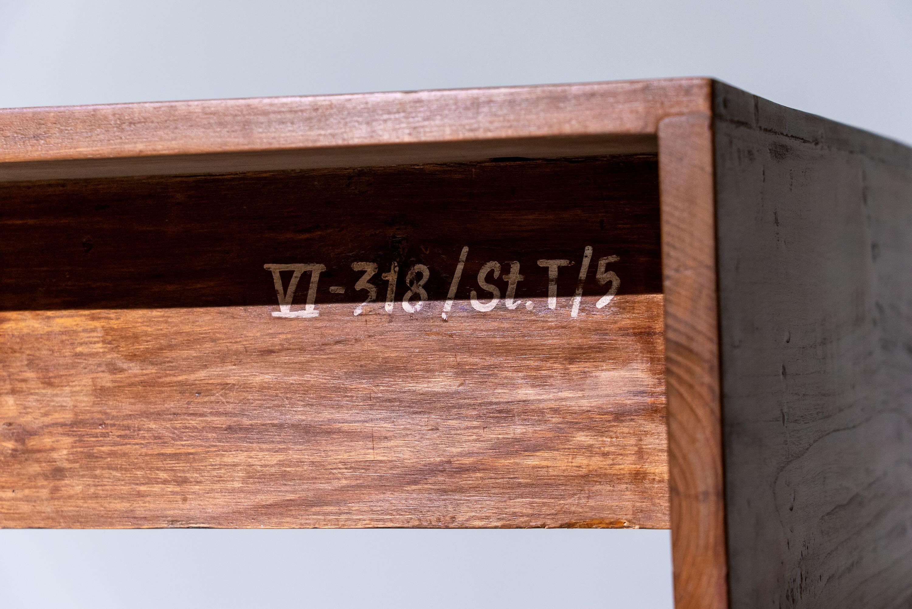 20th Century V-leg Desk With hole by Pierre Jeanneret for Chandigarh, India, Circa 1960 For Sale