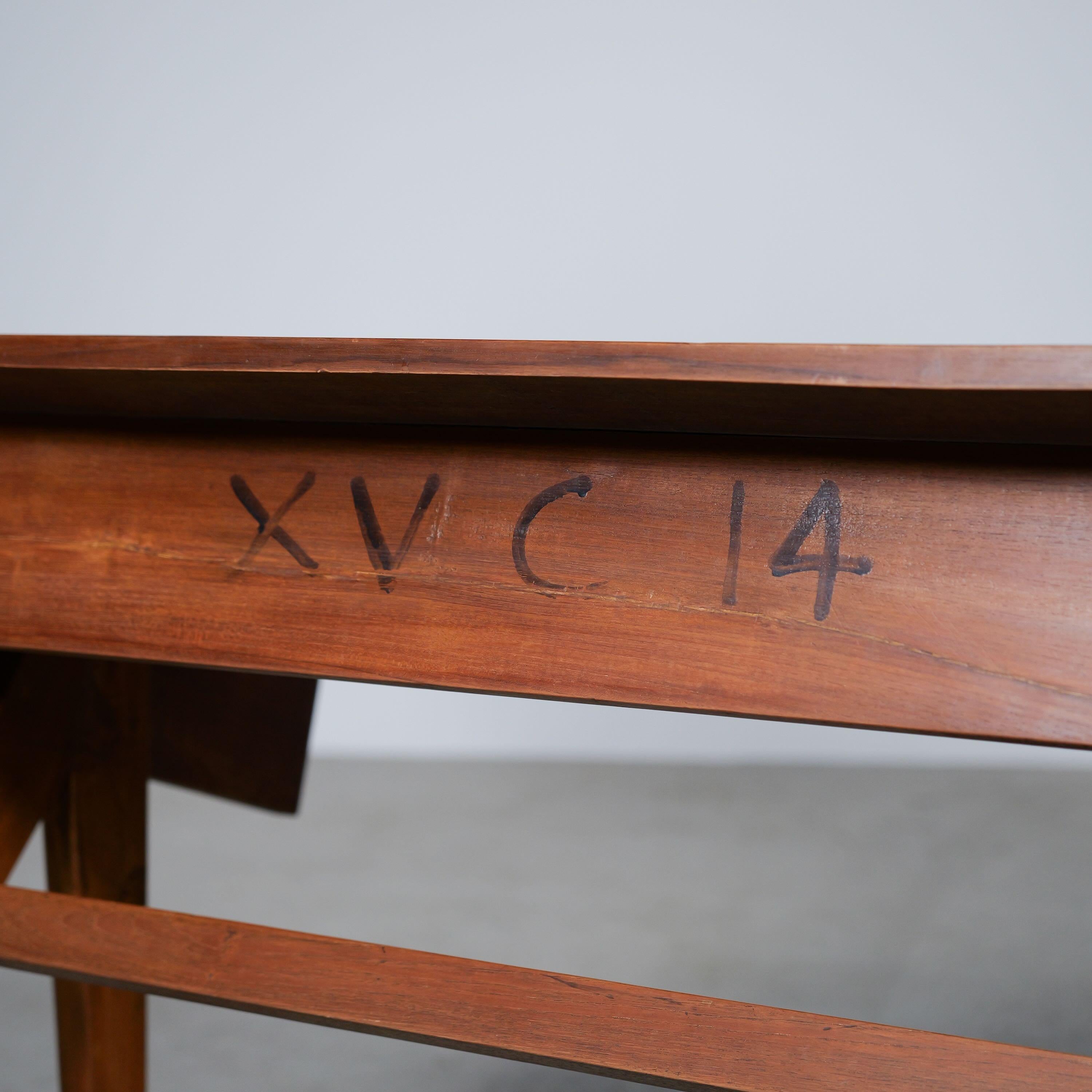 20th Century V-leg Student desk by Pierre Jeanneret for Chandigarh, India, Circa 1960 For Sale