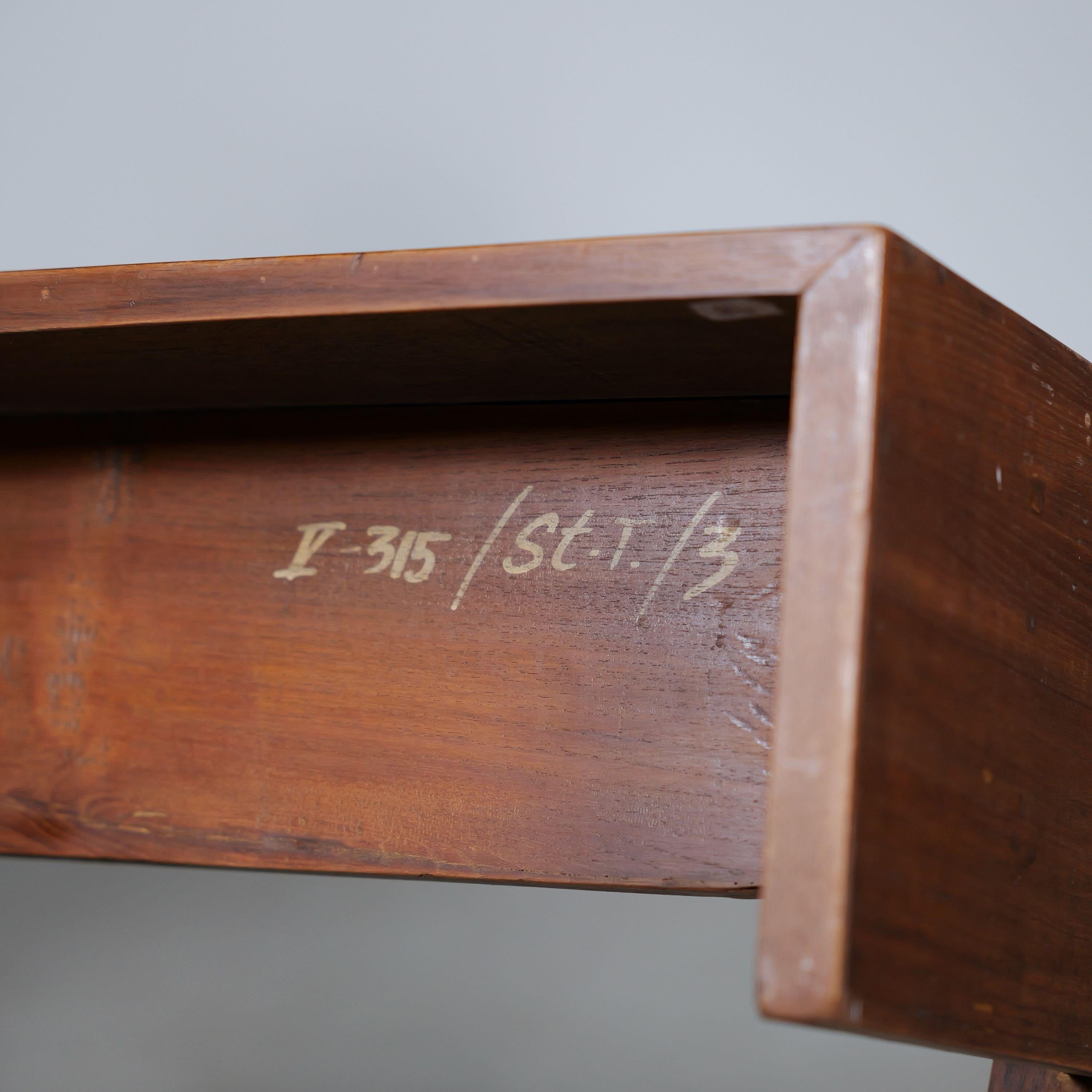 Teak V-leg Student desk by Pierre Jeanneret for Chandigarh, India, Circa 1960 For Sale