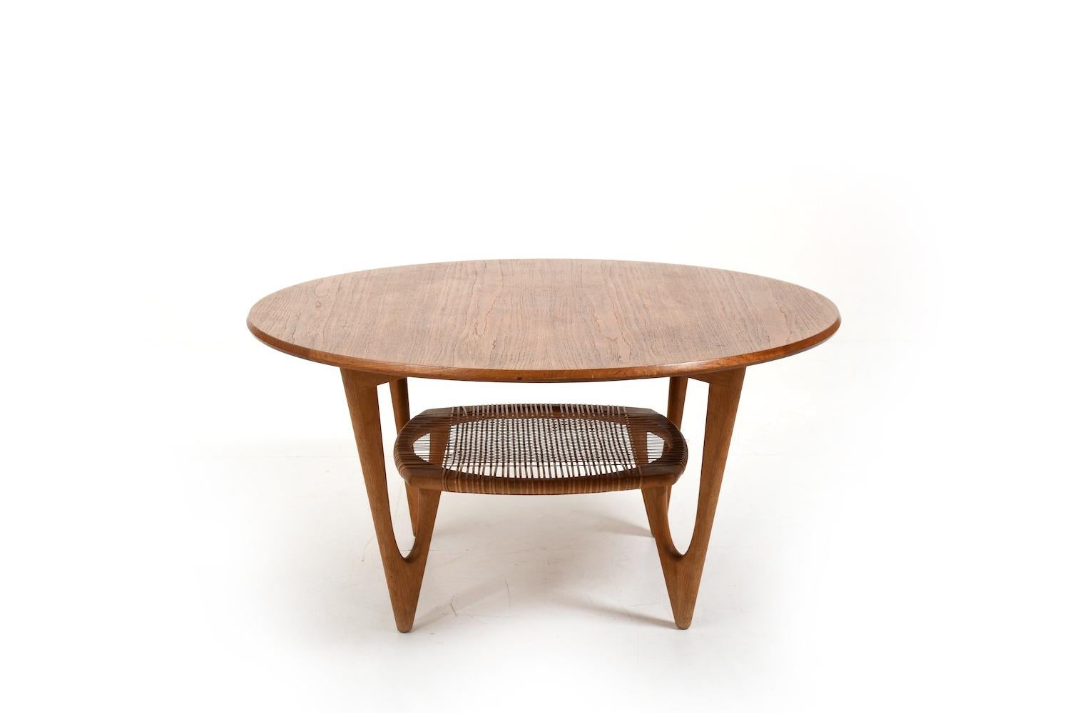 Scandinavian Modern V Legs Shaped Sofa Table by Kurt Østervig 1950s