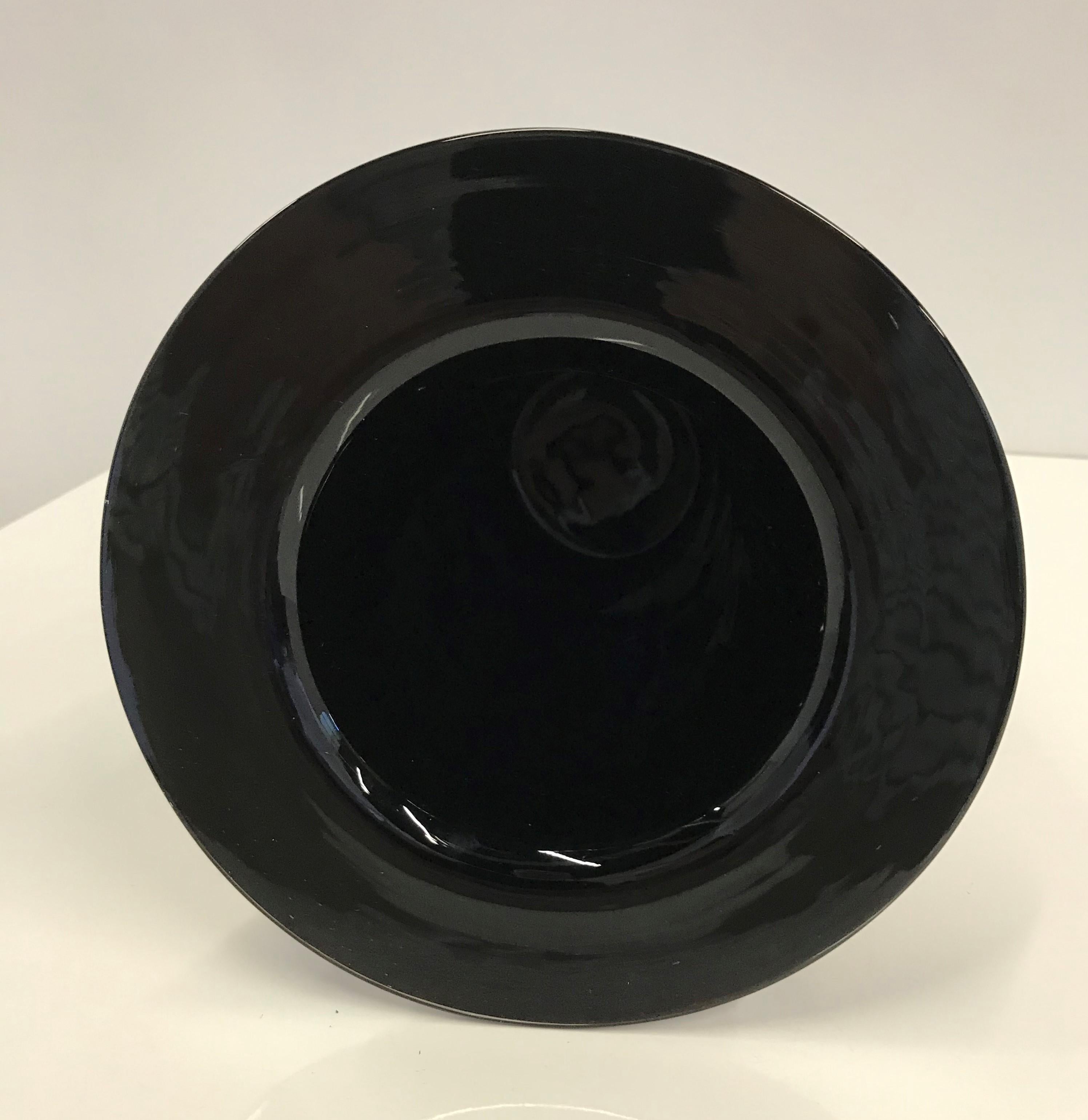 V. Nason Attribuito Vaso cilindrico moderno in vetro di Murano nero avventurina, anni '70 in vendita 1