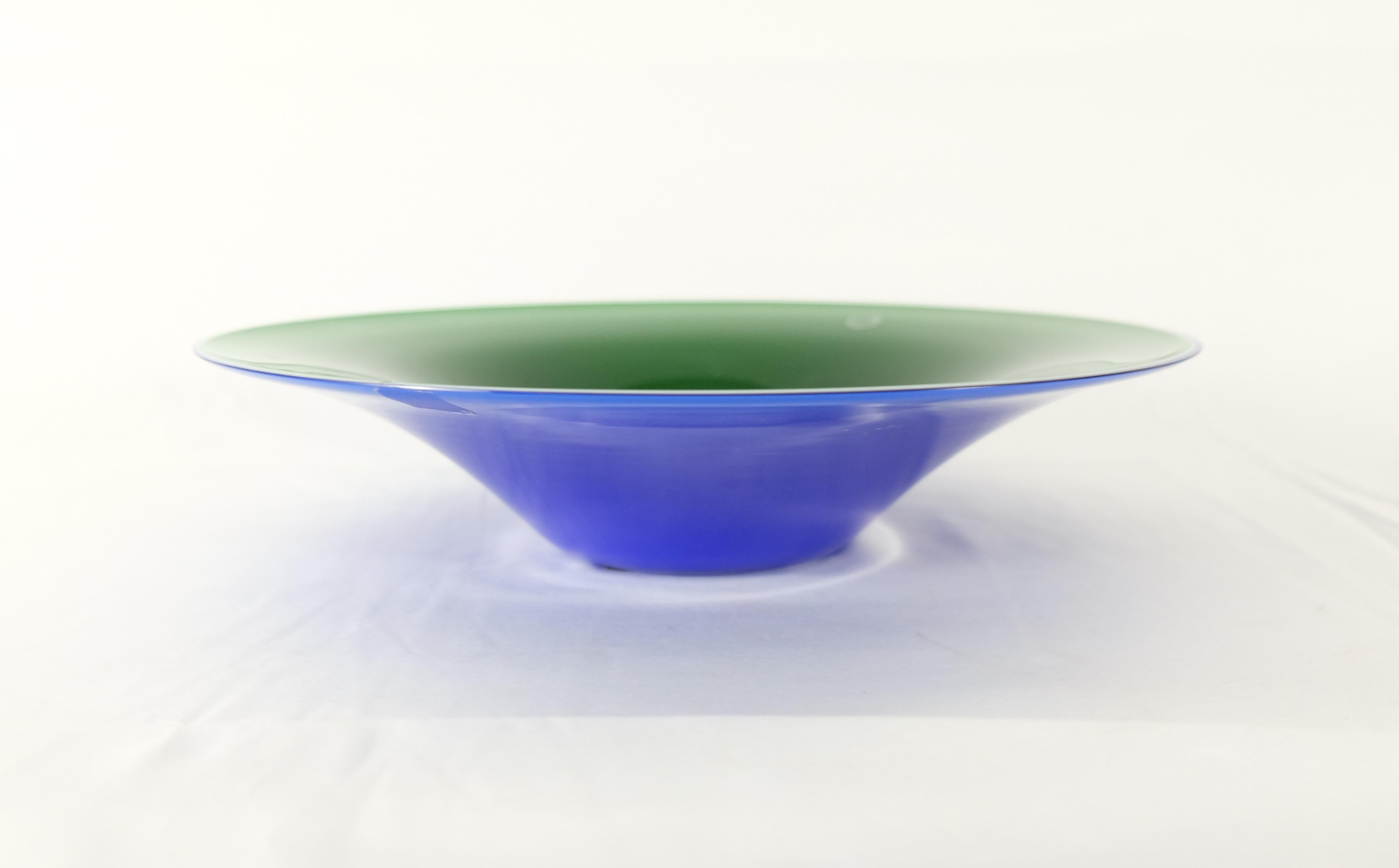 V. Nasson & C. Murano Art Glass Plate / Bowl, Italy In Excellent Condition For Sale In Miami, FL