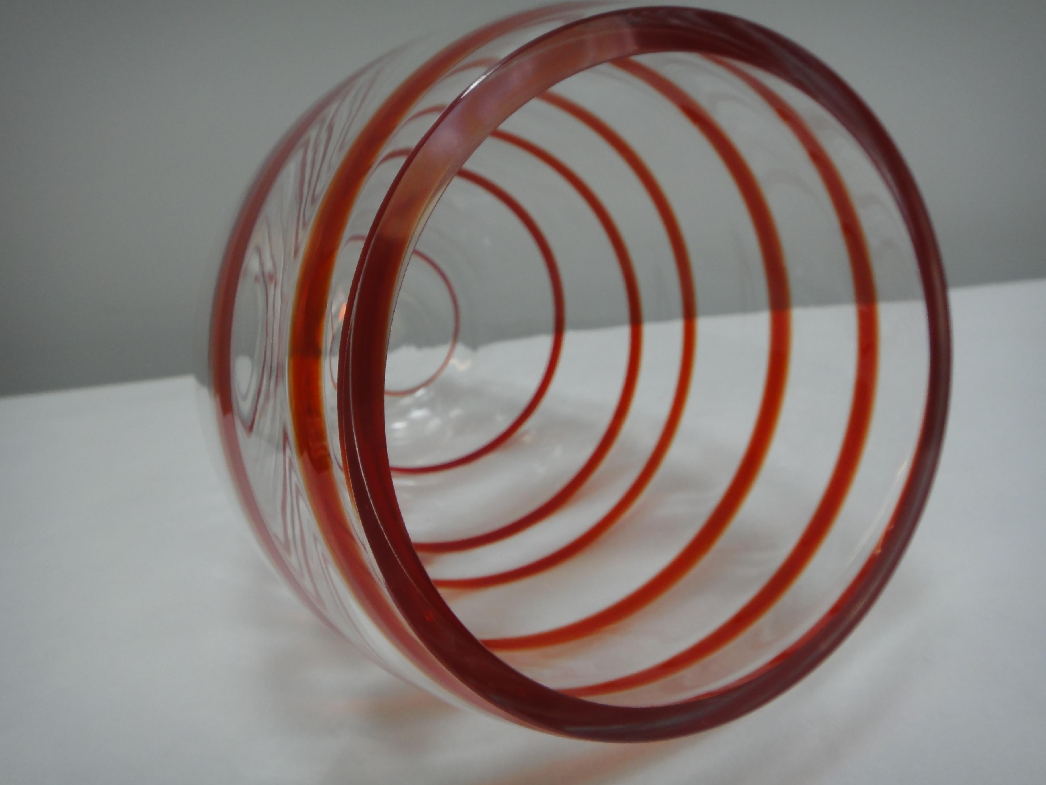 V. Nasson & C. Murano Art Glass Vase with Red Spiral Stripes In Excellent Condition In Miami, FL