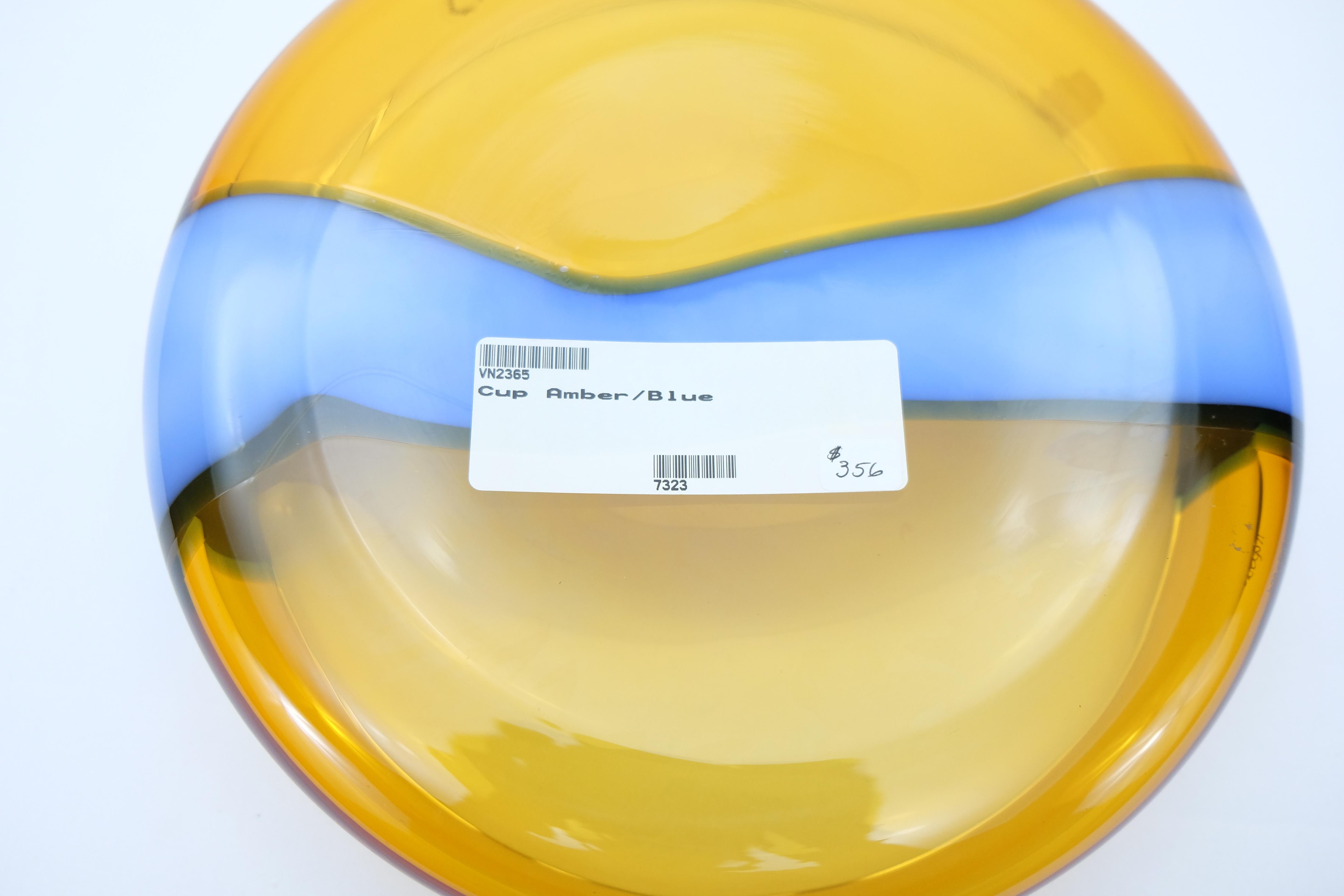 V. Nasson & Co. Vintage Hand Blown Murano Glass Bowl Yellow and Blue In Excellent Condition For Sale In Miami, FL