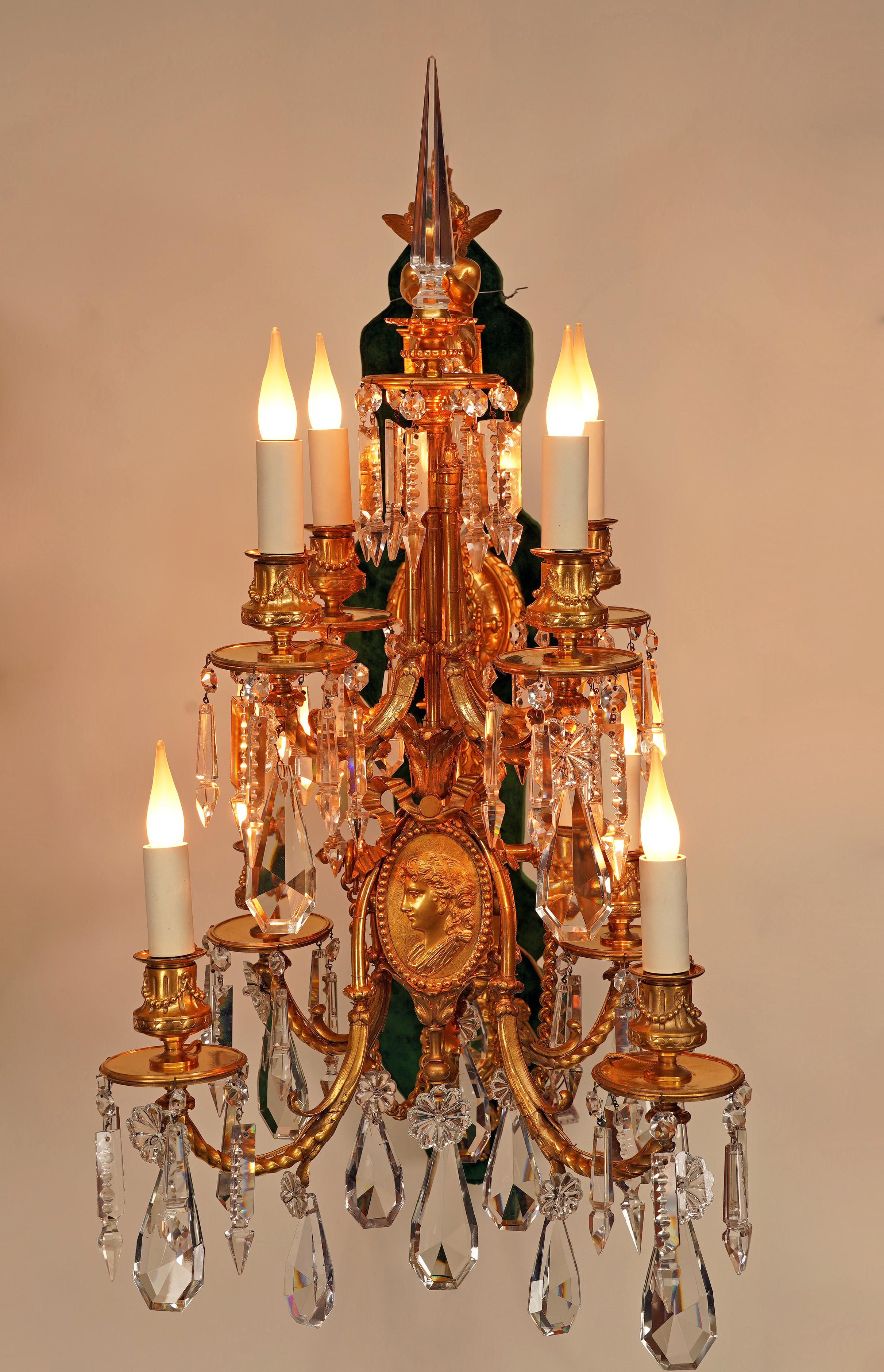 V. Paillard & Baccarat, Coppia di lampade da parete, Francia, circa 1870 In condizioni buone in vendita a PARIS, FR