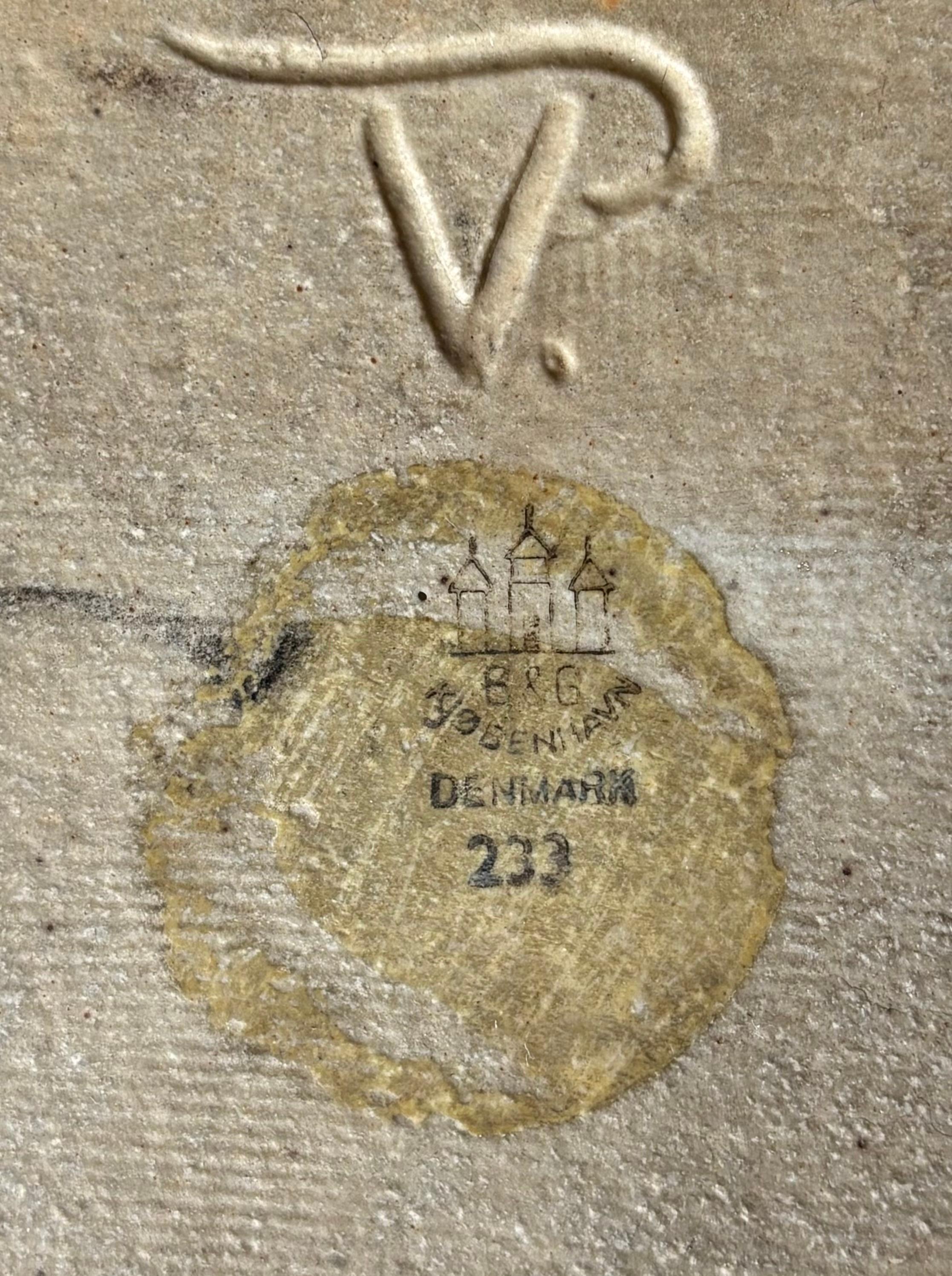 V. Videopoche in gres di V. Petersen per Royal Copenhagen, anni '60 in vendita 2