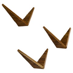 V Shaped Bamboo Shelves