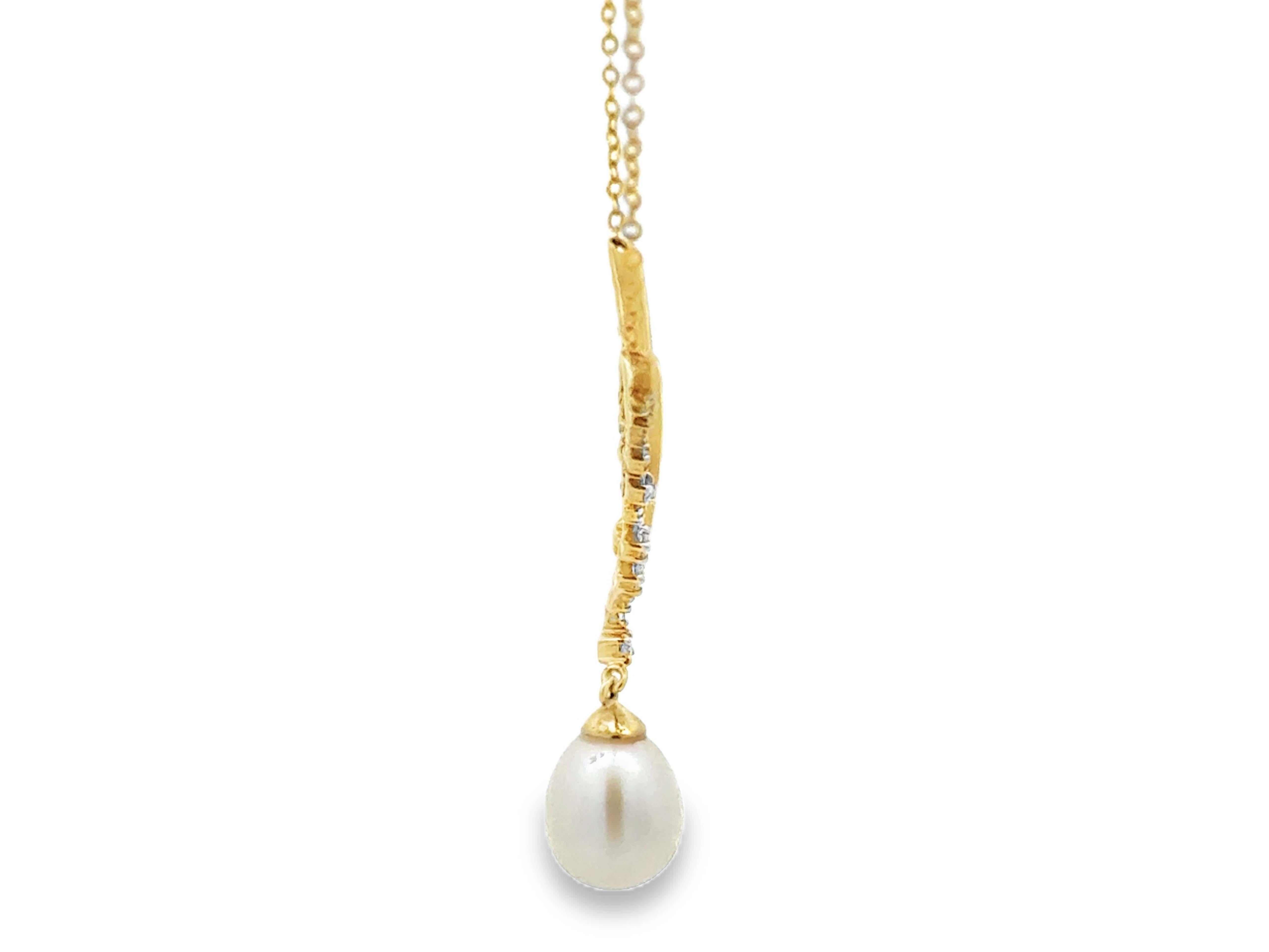 V Shaped Diamond and Pearl Drop Pendant Necklace 14k Yellow Gold In Excellent Condition For Sale In Honolulu, HI