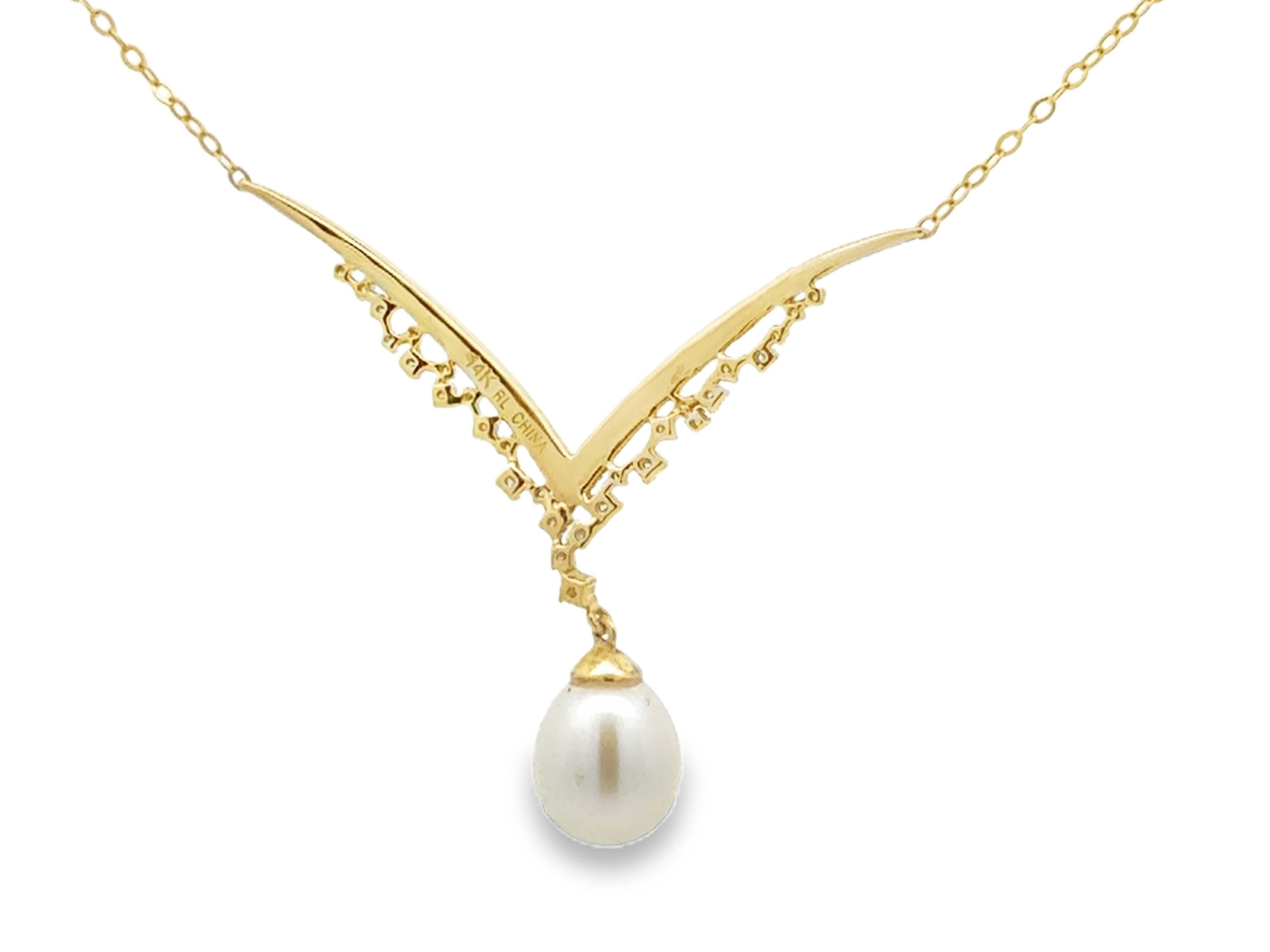 V Shaped Diamond and Pearl Drop Pendant Necklace 14k Yellow Gold For Sale 1