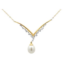 V.I.I.I.I. Collier à pendentifs en forme de diamants et de perles en or jaune 14k