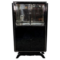 V-Shaped Dry Bar Cabinet in High-Gloss Black Lacquer, Art Deco, France, 1930s