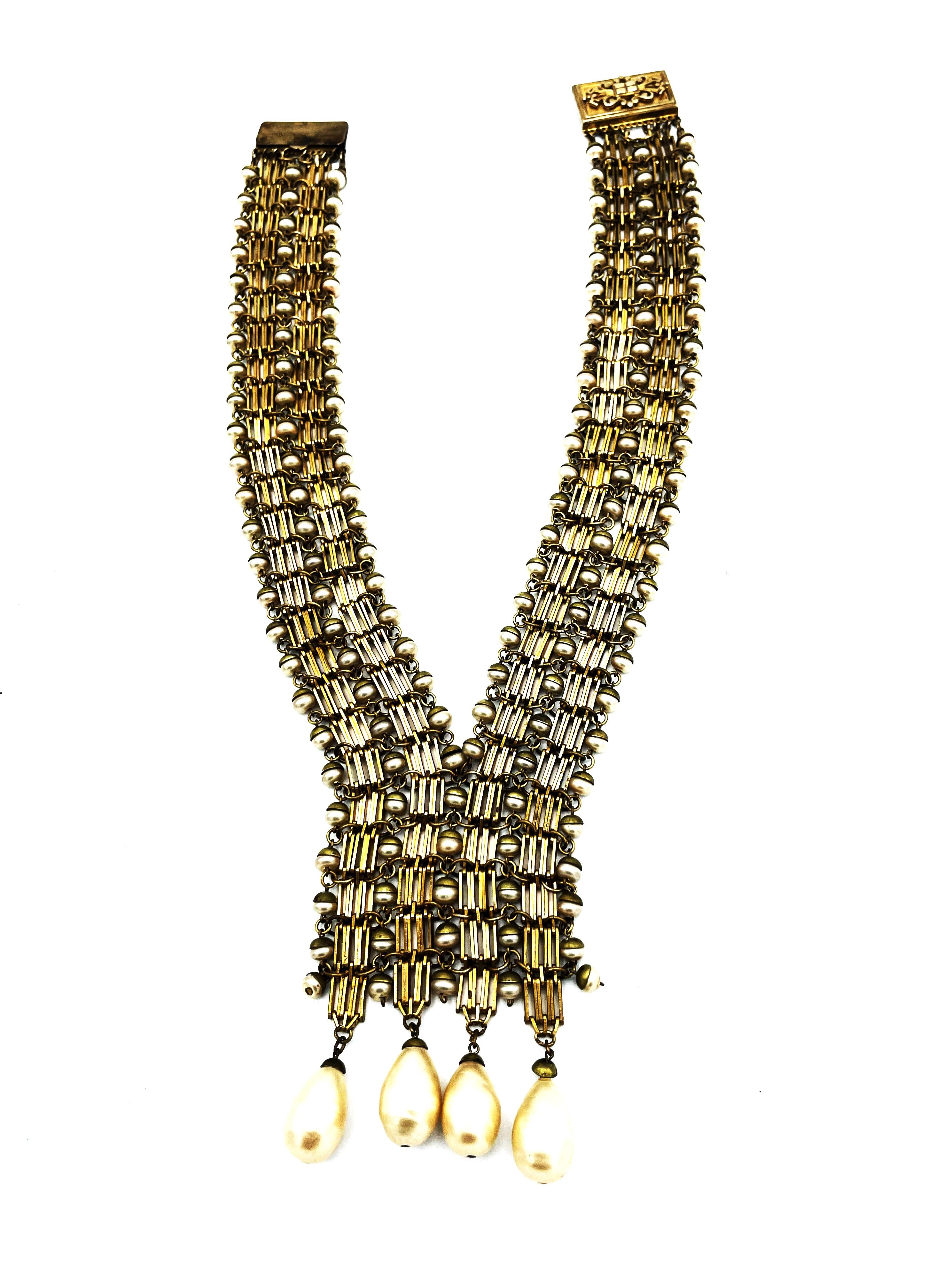Art Deco  V-SHAPED NECKLACE, early 1940's, gold plated, handmade pearls, Made in France  For Sale
