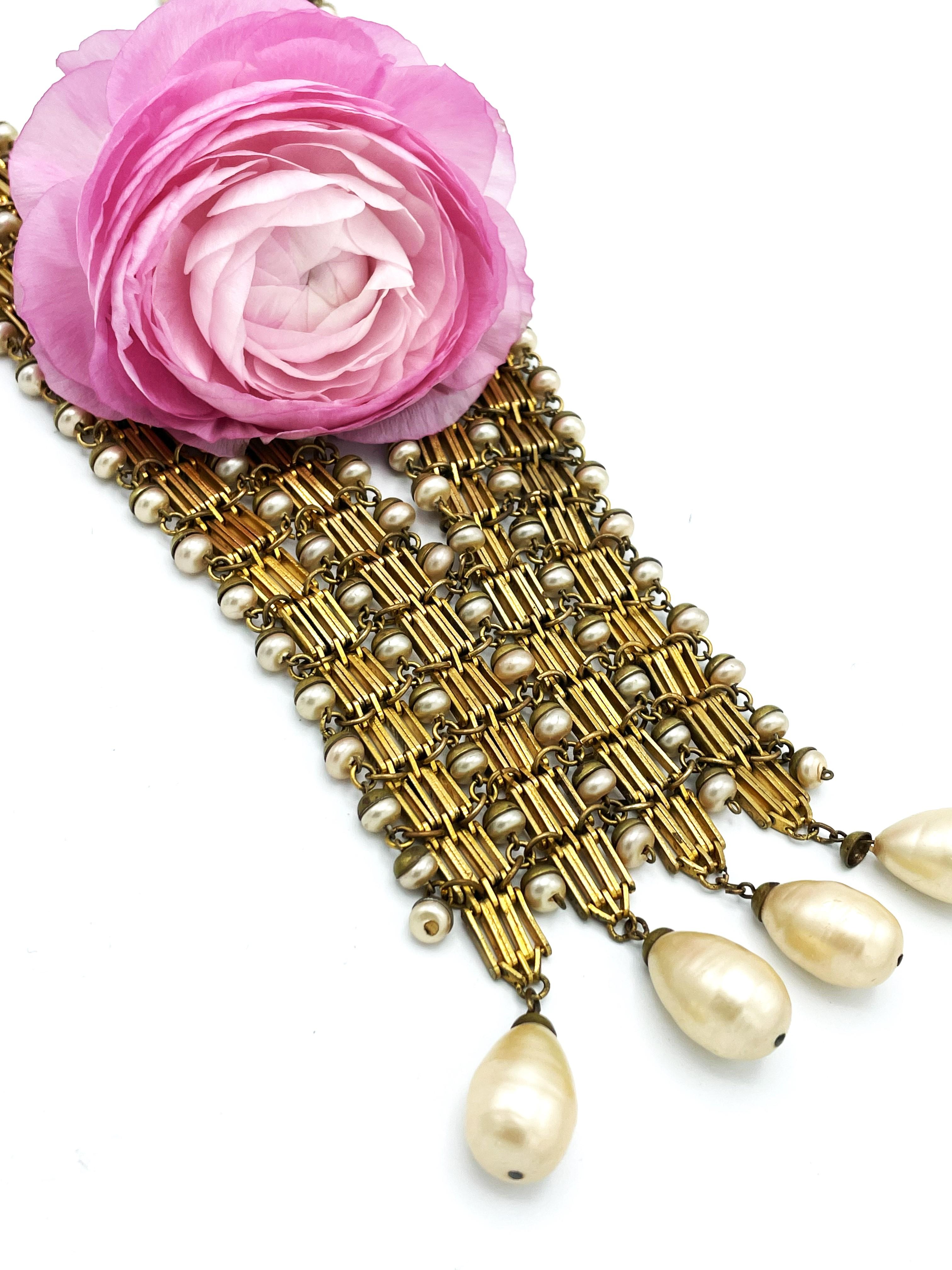 Women's  V-SHAPED NECKLACE, early 1940's, gold plated, handmade pearls, Made in France  For Sale