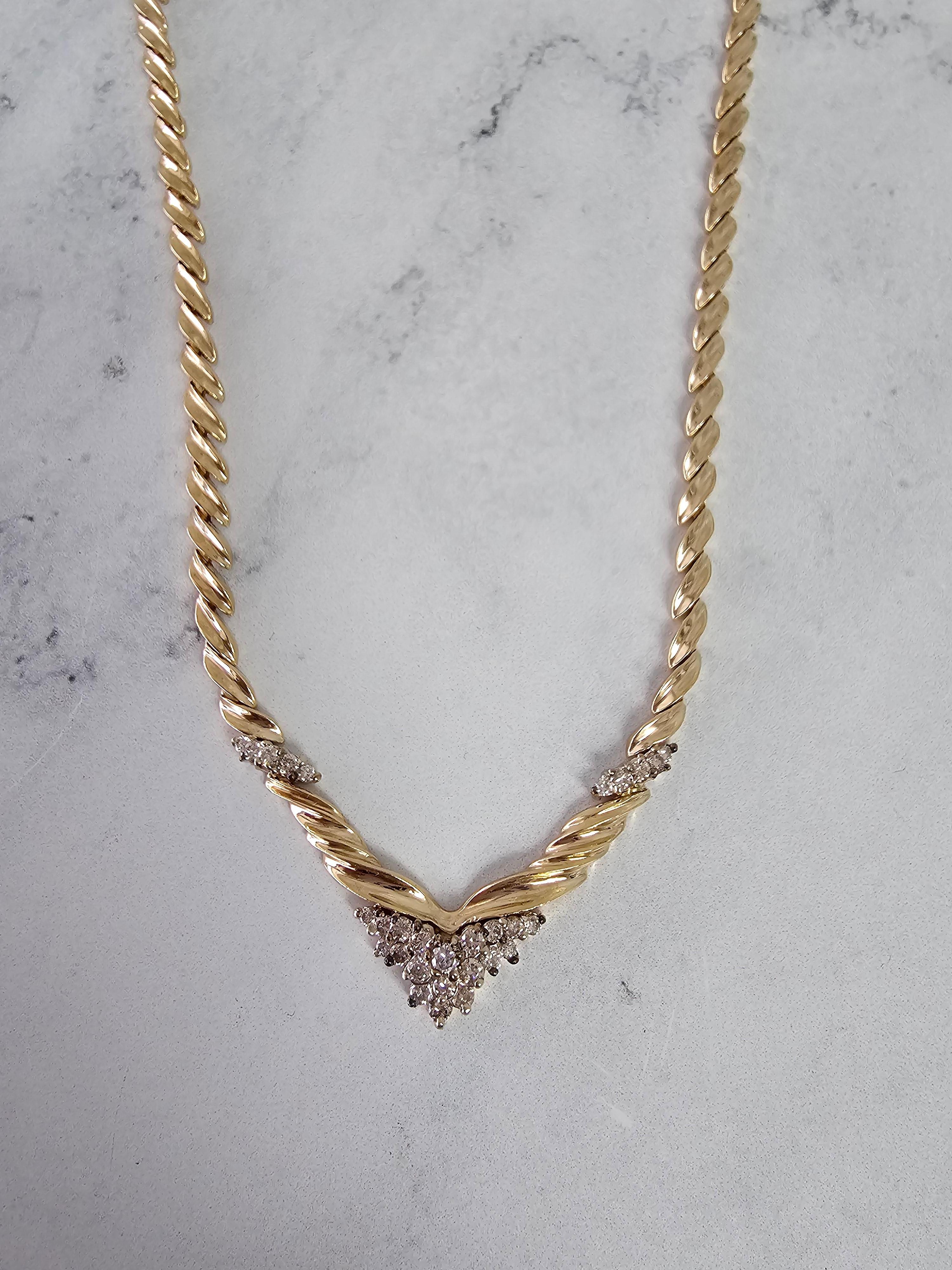 Round Cut 'V' Shaped Two-Toned Diamond Vintage Style Necklace 1.00cttw 14k Yellow Gold For Sale