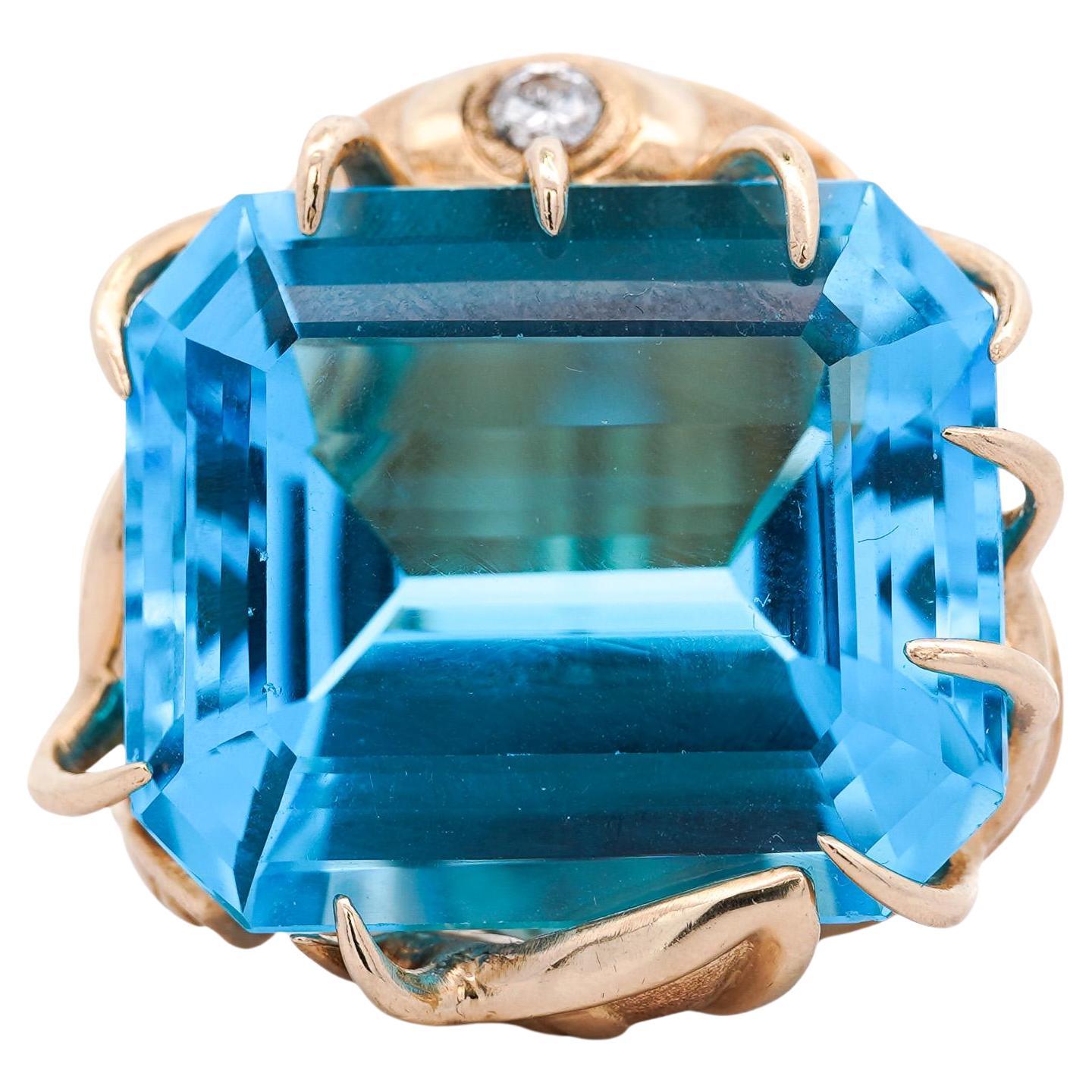 V. Stern Blauer Topas
Diamant in 14K Gold Skulpturales Augen-Design Cocktail-Ring