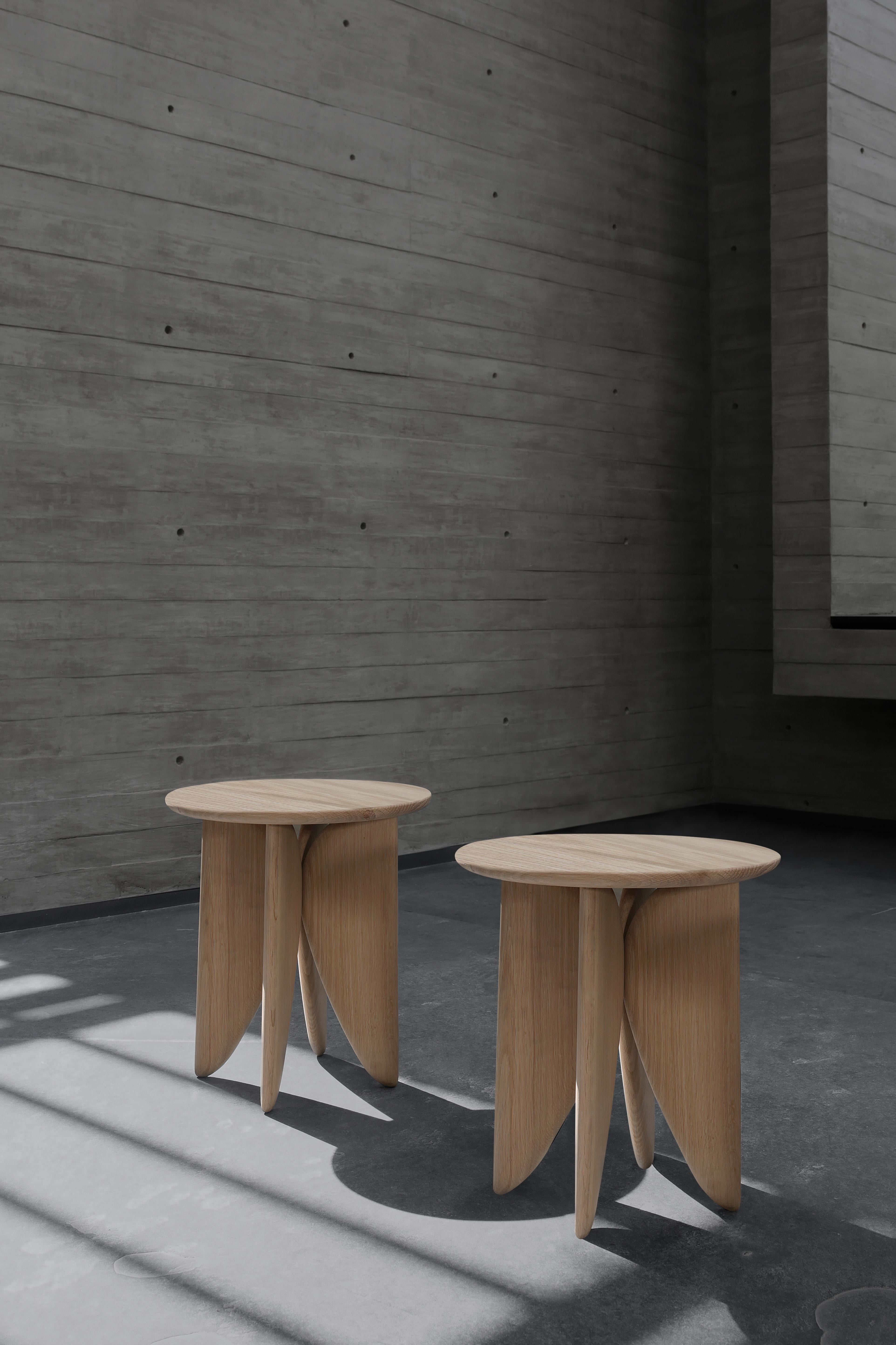 Noviembre V Stool, Side Table inspired in Brancusi in Oak Wood by Joel Escalona (Moderne der Mitte des Jahrhunderts)