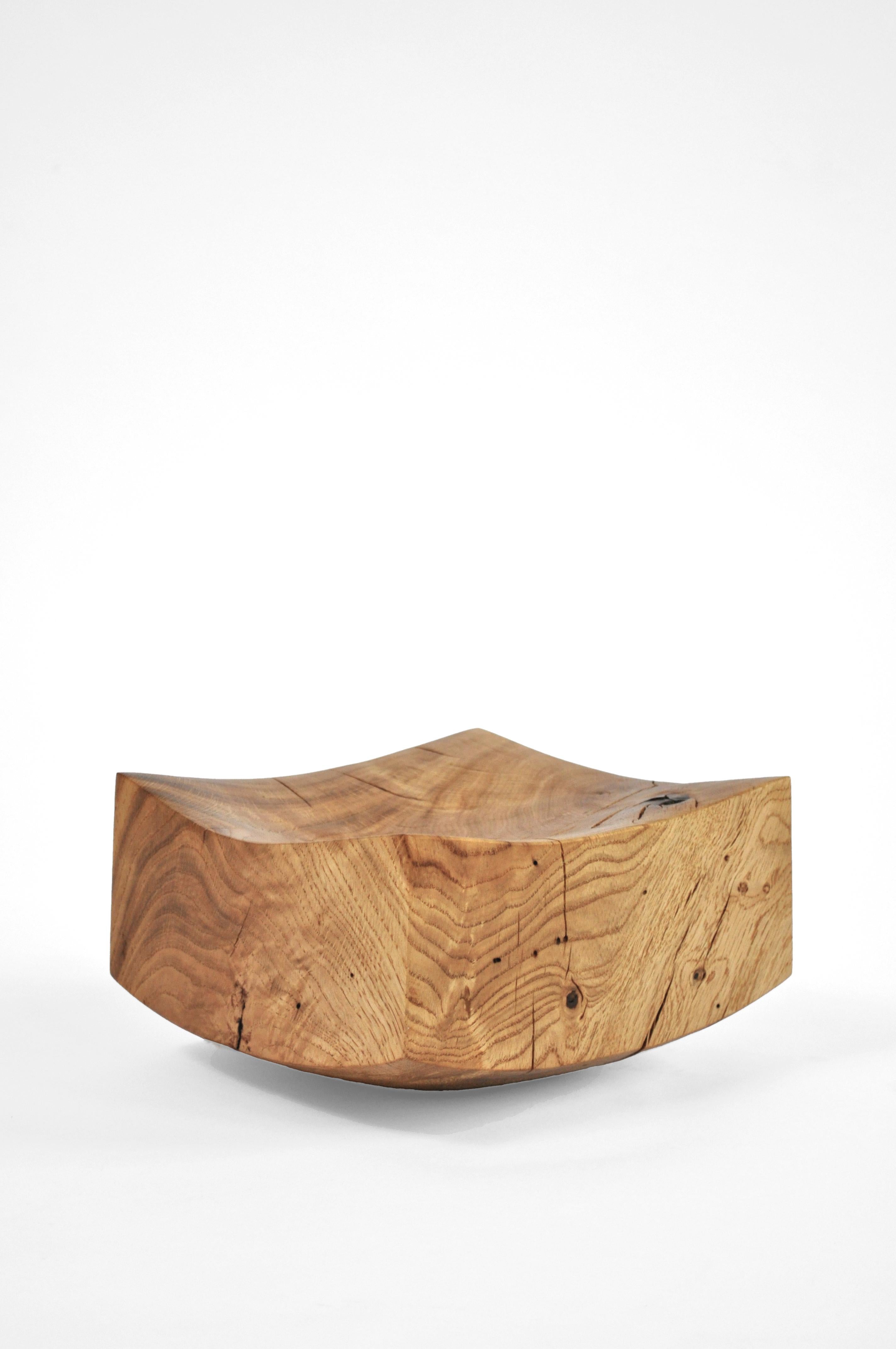 V1719 Recipiente de madera de roble natural by Jörg Pietschmann en Nuevo estado para la venta en Geneve, CH