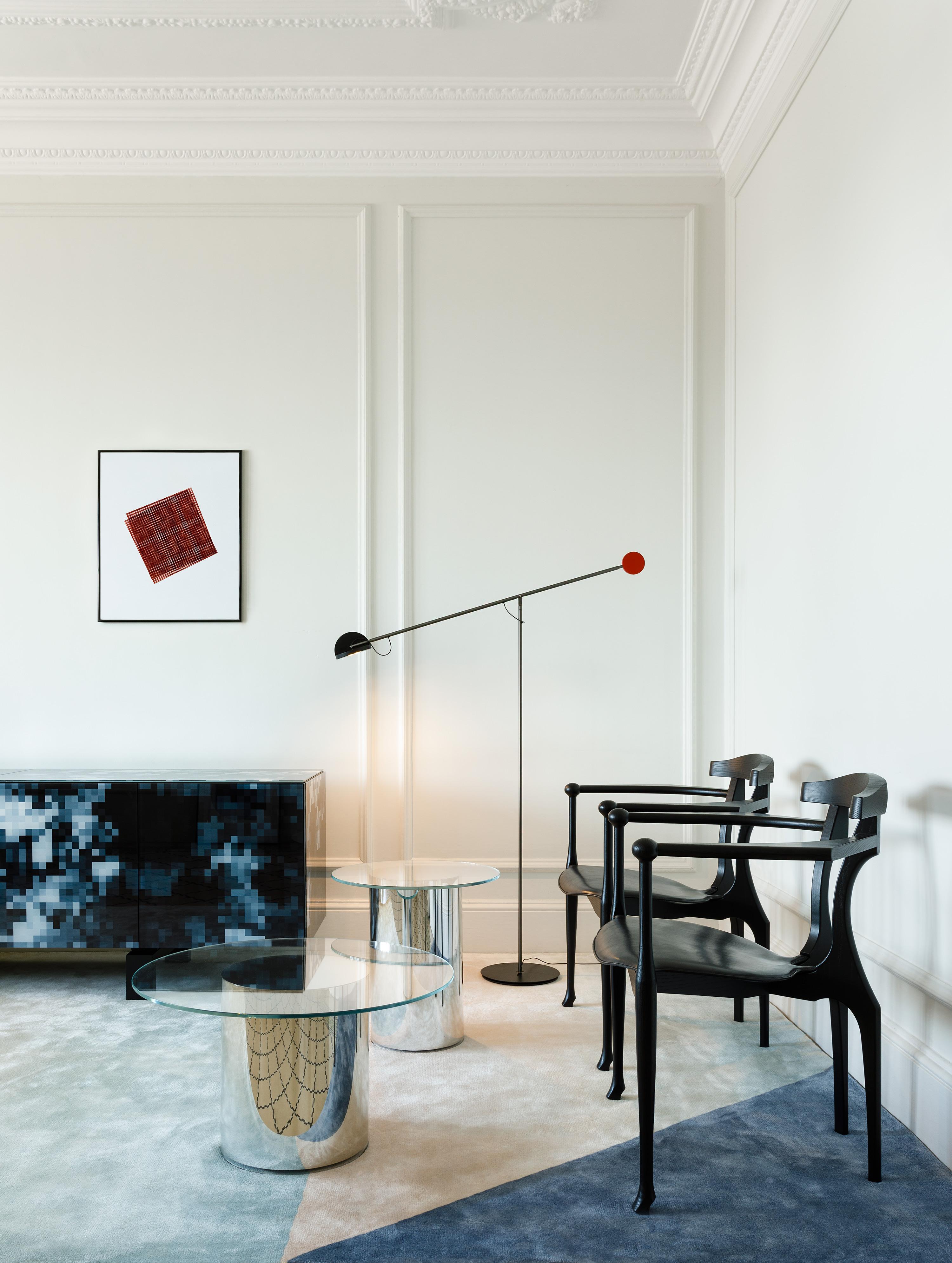 V2 - Contemporary Side Table '2001' by Ramon Ubeda and Otto Canalda, H. 45 cm For Sale 1