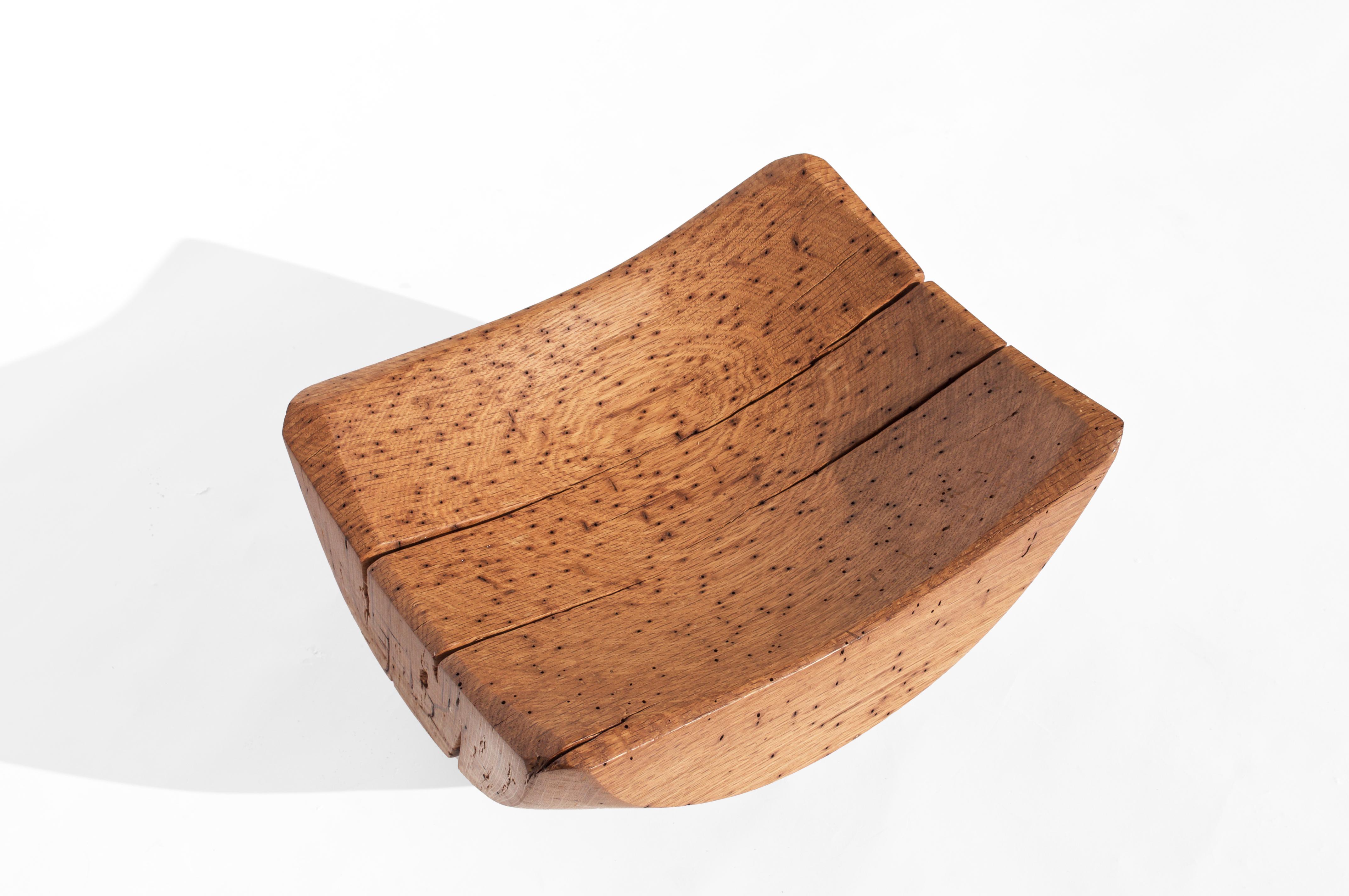V21074 Vessel in Natural Oak Wood by Jörg Pietschmann For Sale 9