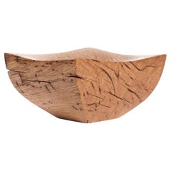V21084 Vessel in Natural Oak Wood by Jörg Pietschmann