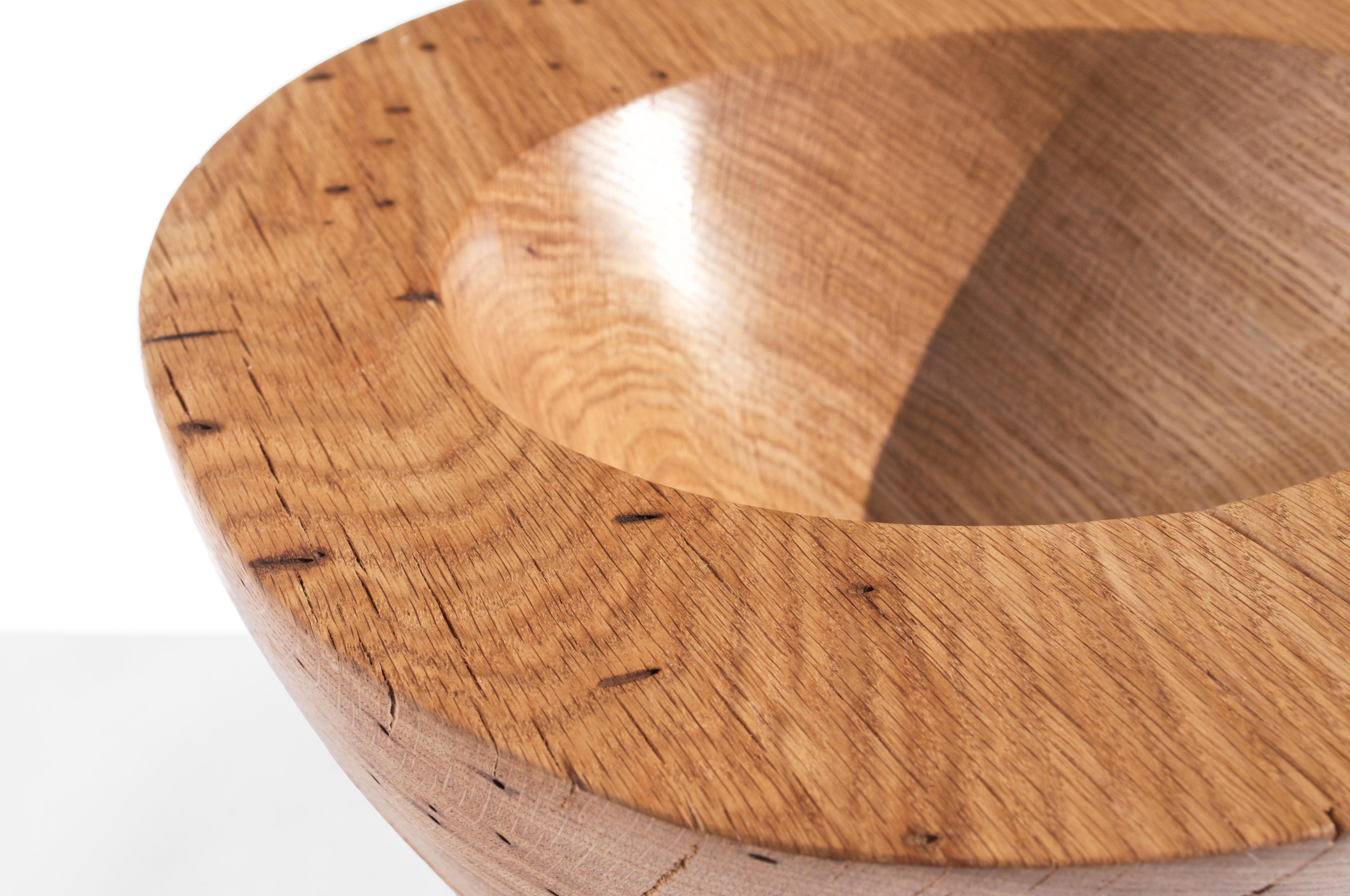 Post-Modern V21114 Vessel in Natural Oak Wood by Jörg Pietschmann For Sale