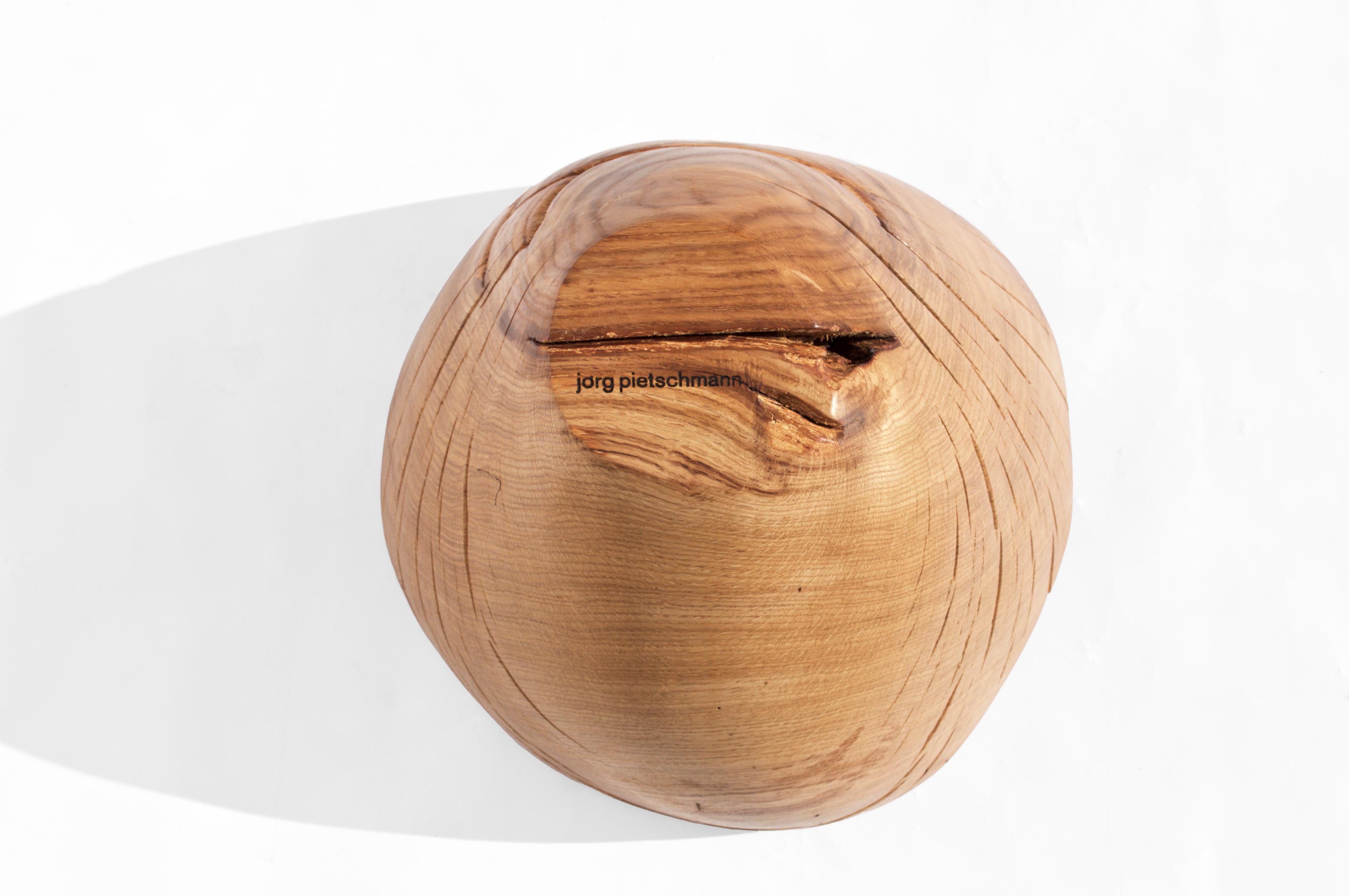 Other V21114 Vessel in Natural Oak Wood by Jörg Pietschmann For Sale