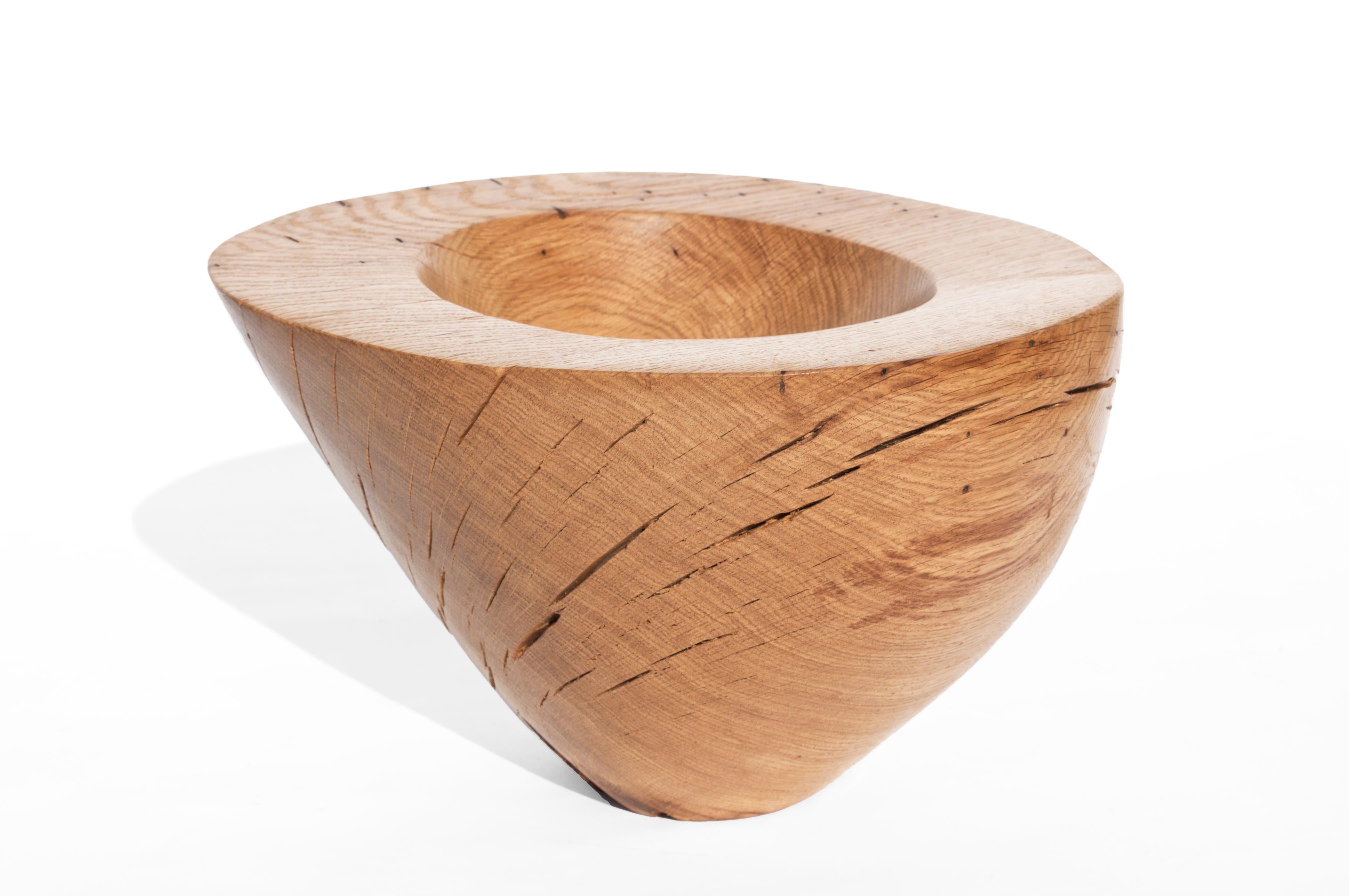 V21114 Vessel in Natural Oak Wood by Jörg Pietschmann For Sale 2