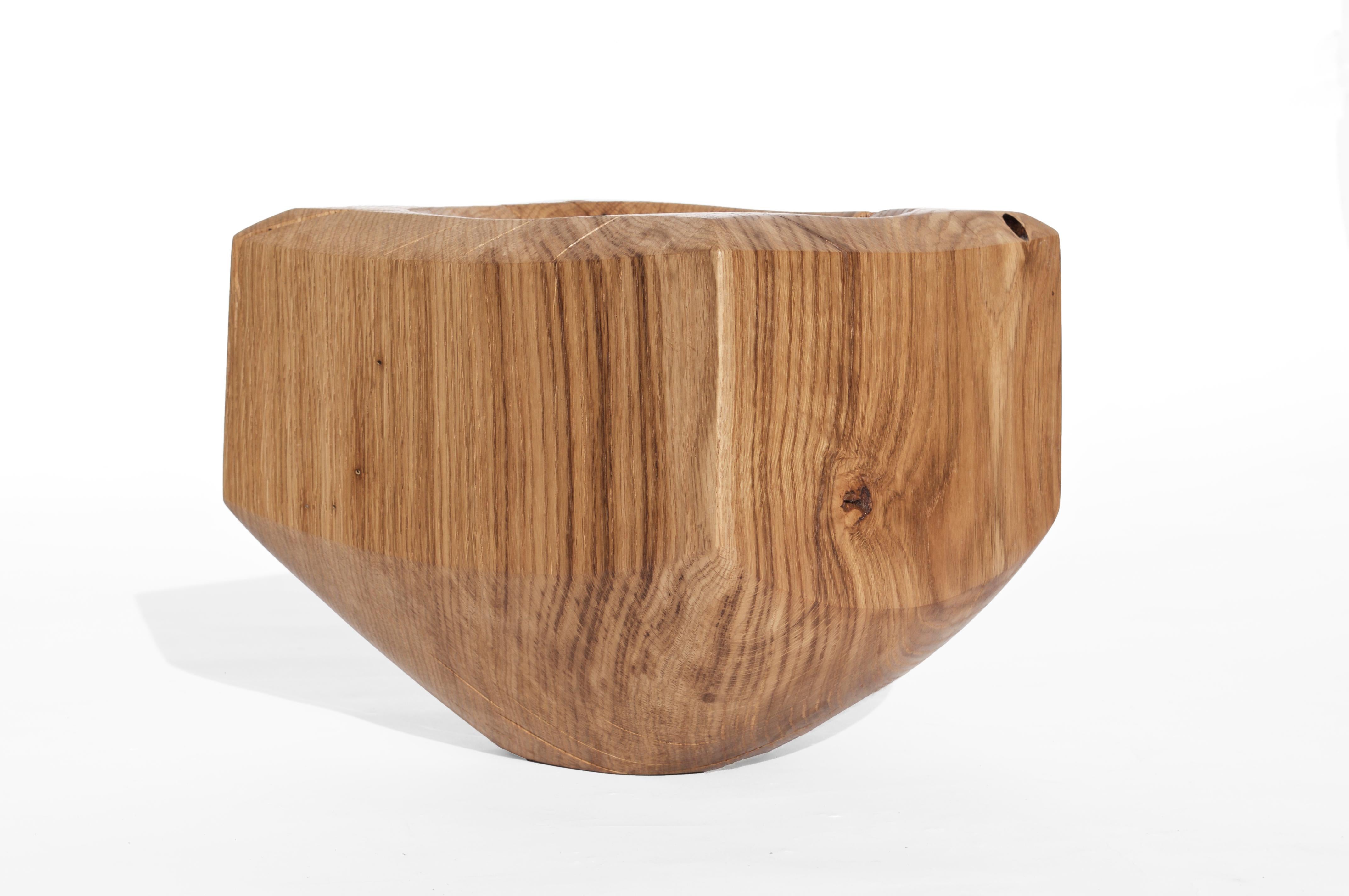 V21184 Vessel in Natural Oak Wood by Jörg Pietschmann For Sale 3