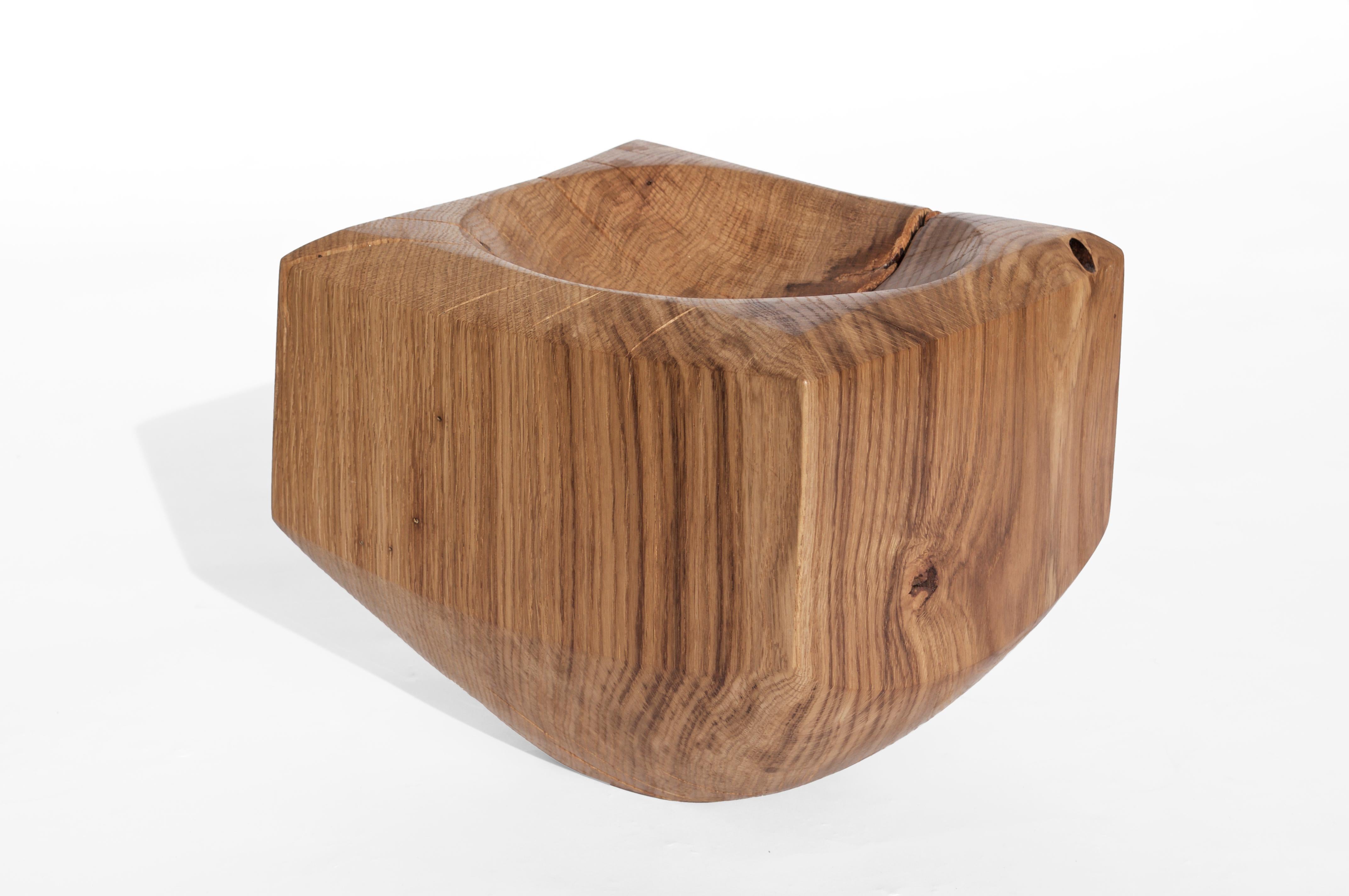 V21184 Vessel in Natural Oak Wood by Jörg Pietschmann For Sale 2