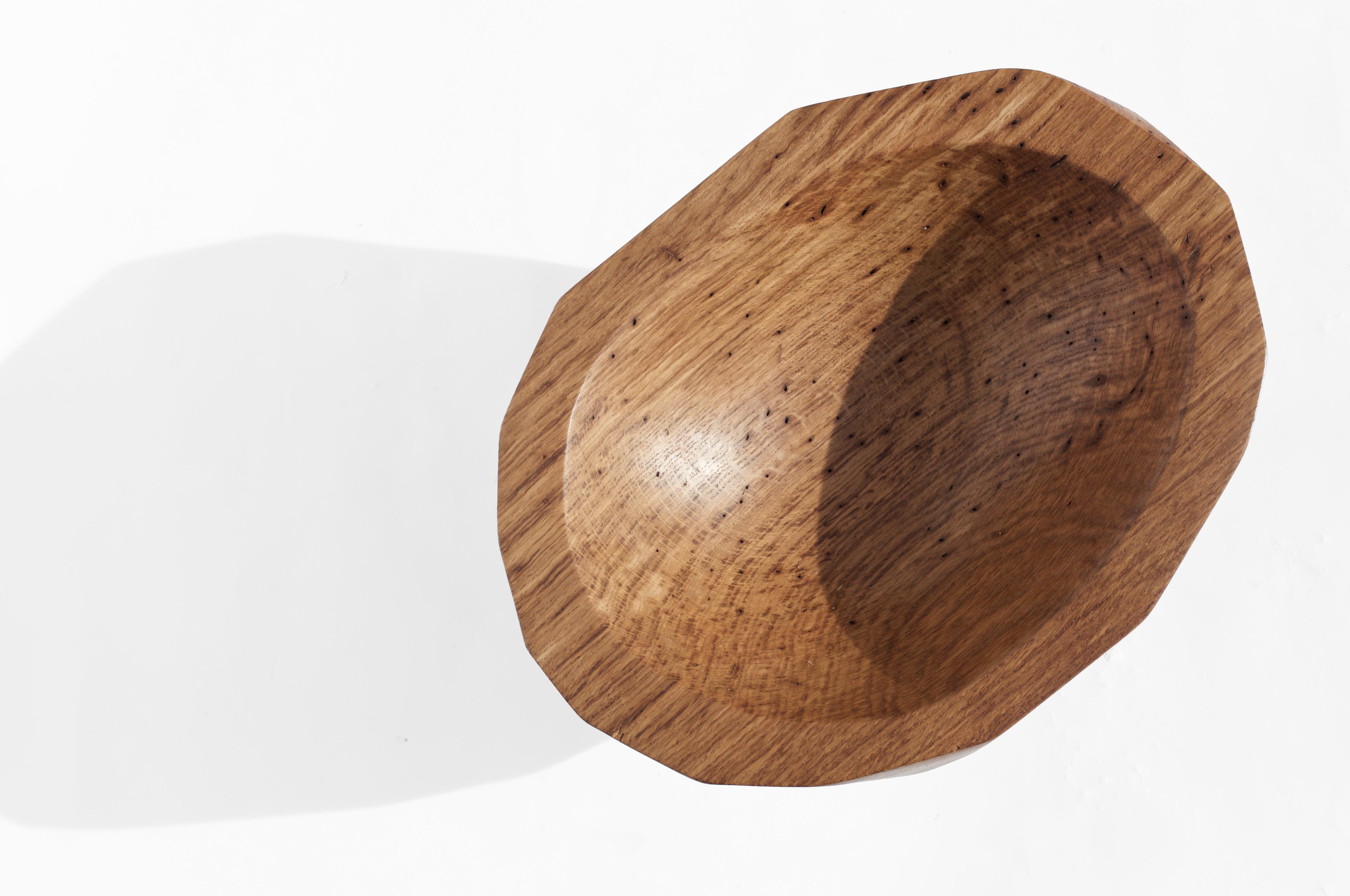 Post-Modern V21194 Vessel in Natural Oak Wood by Jörg Pietschmann For Sale