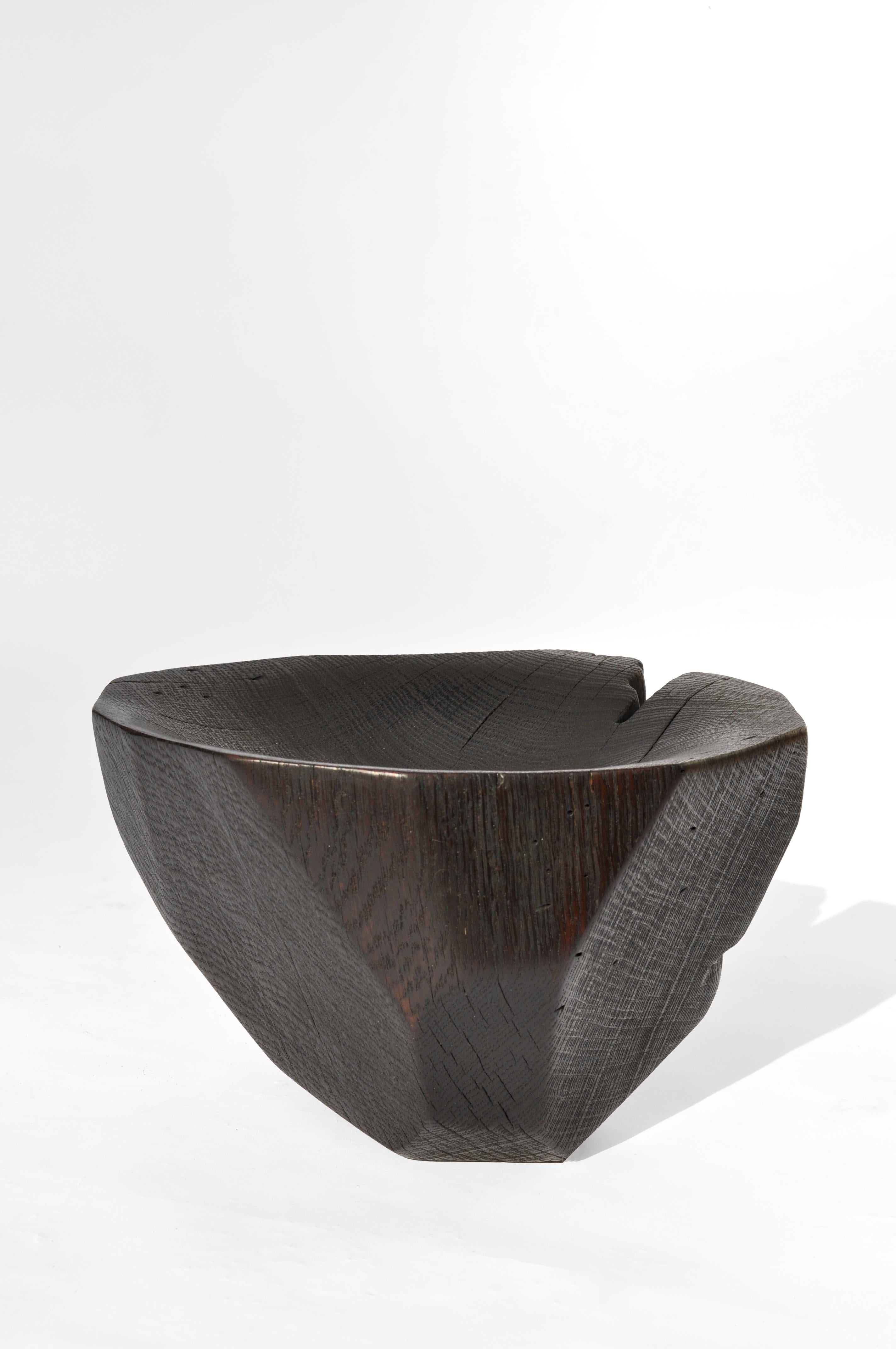 V21274 Vase en bois de chêne oxydé par Jörg Pietschmann en vente 5