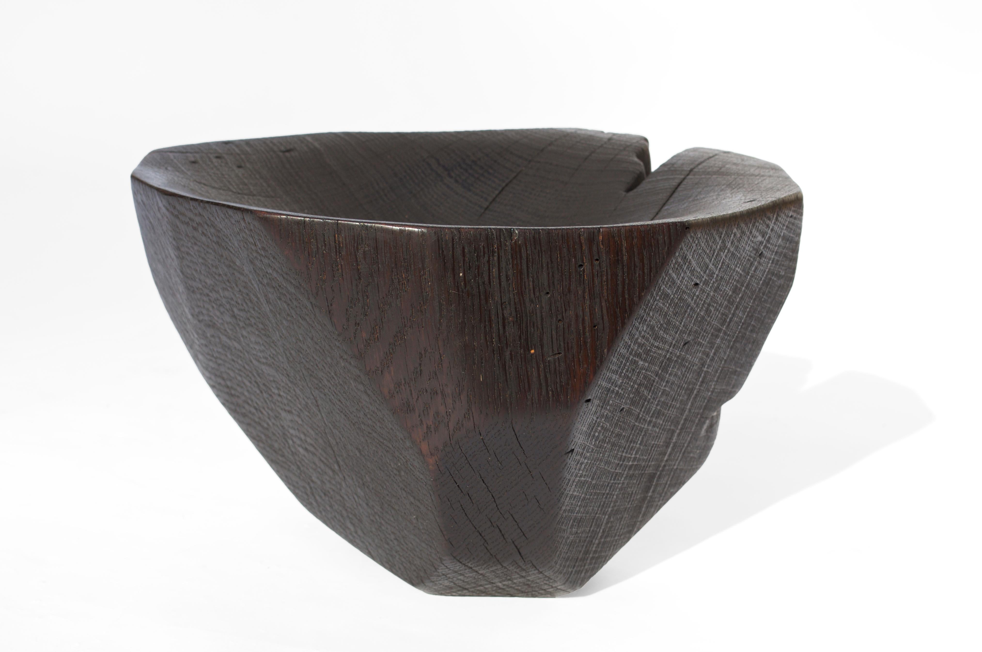 V21274 Vase en bois de chêne oxydé par Jörg Pietschmann en vente 6