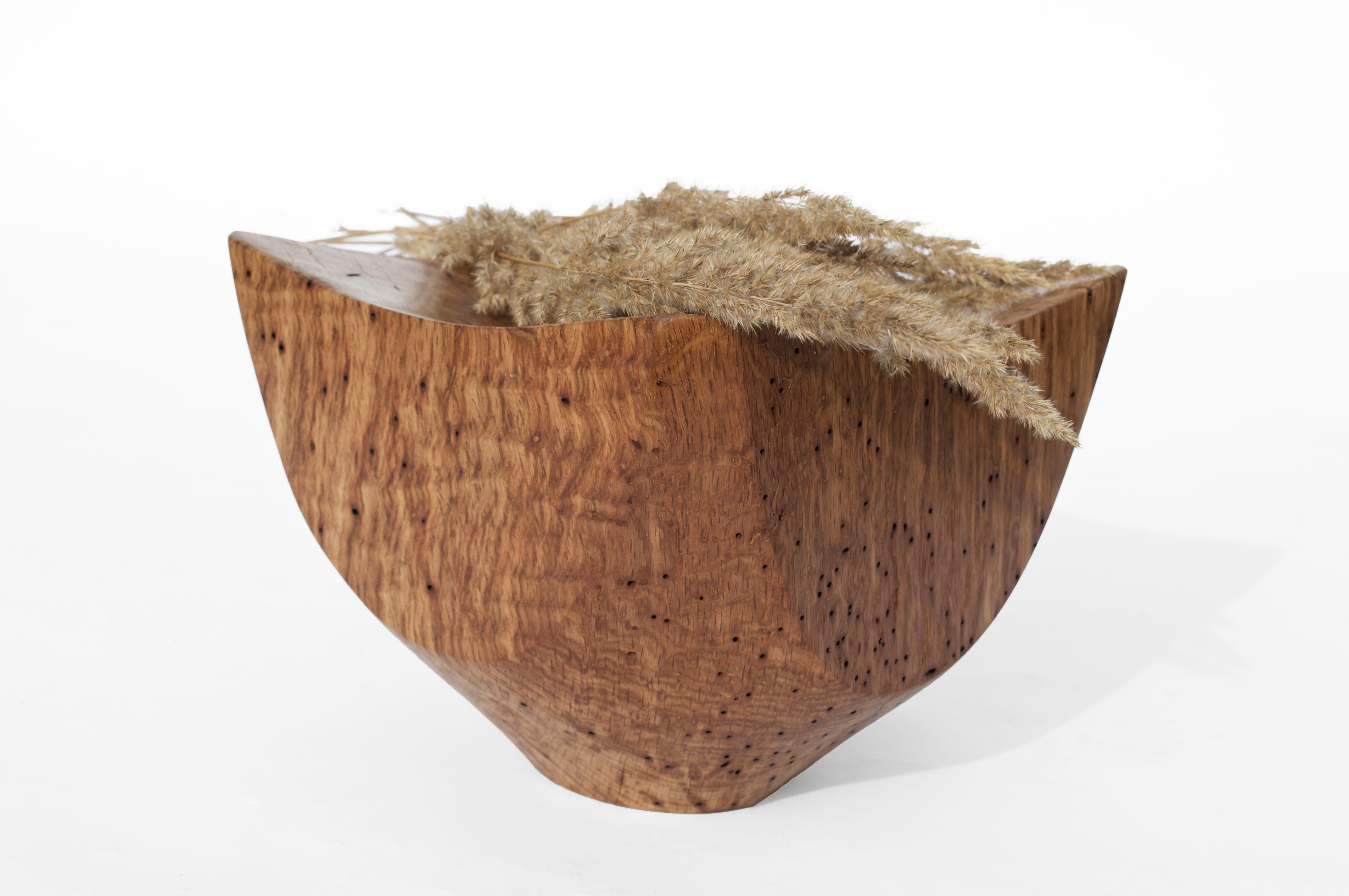 V21294 Vessel in Natural Oak Wood by Jörg Pietschmann In Excellent Condition For Sale In Geneve, CH