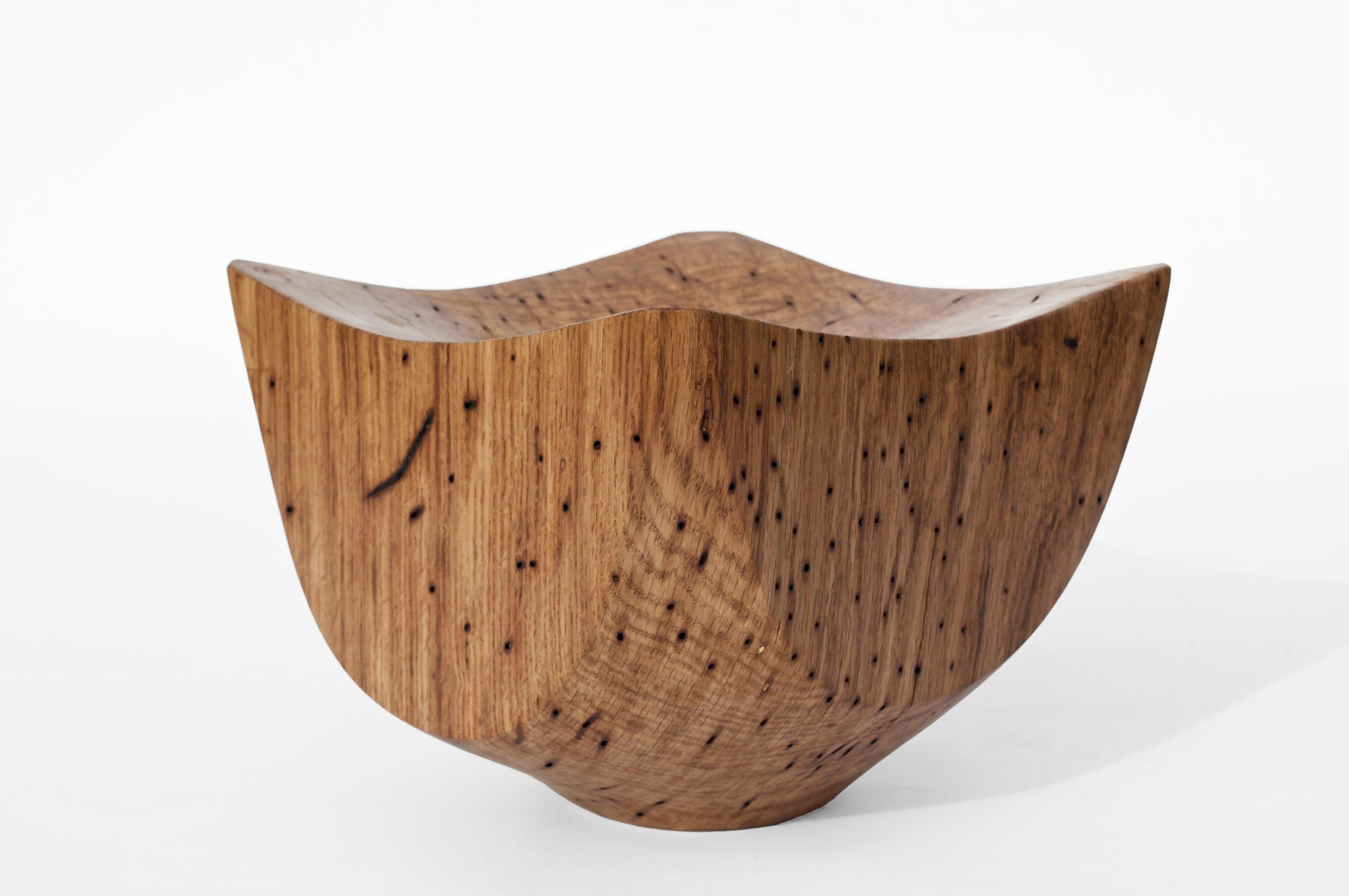 Contemporary V21294 Vessel in Natural Oak Wood by Jörg Pietschmann For Sale