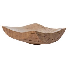 V21314 Vessel in Natural Oak Wood by Jörg Pietschmann