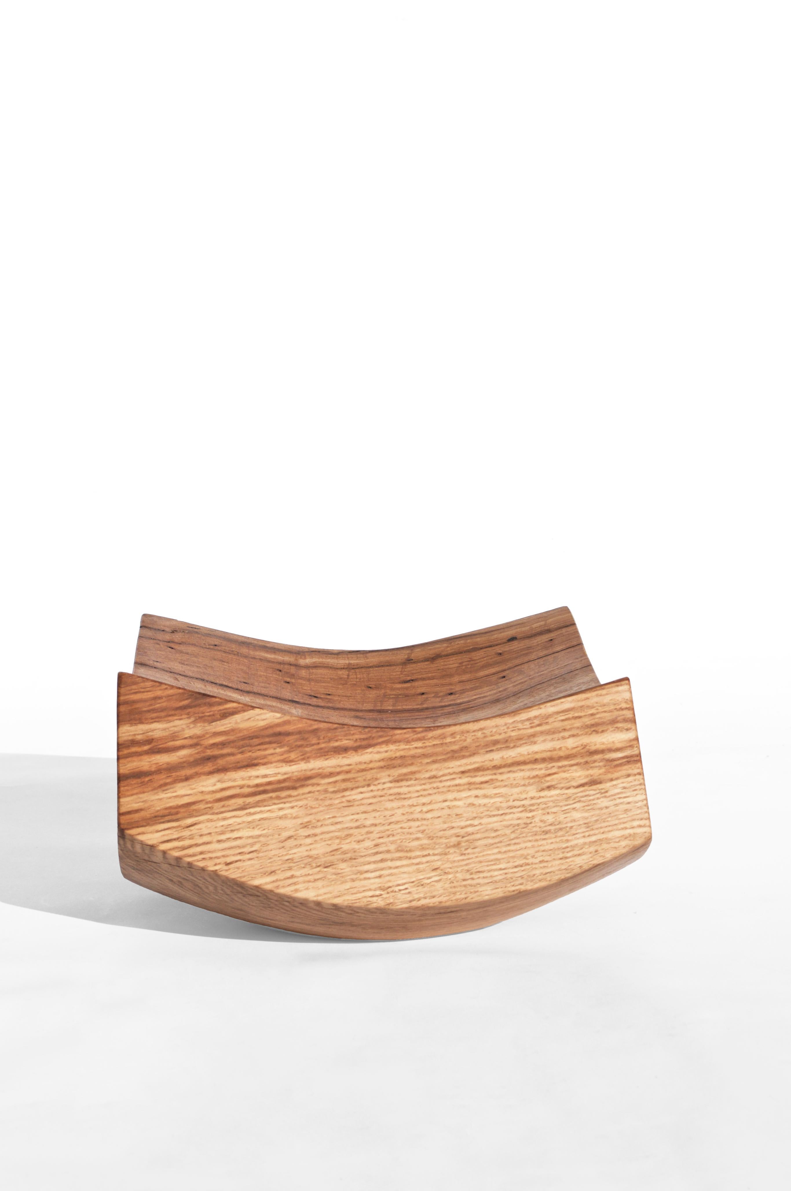 V21384 Recipiente de madera de roble natural by Jörg Pietschmann Siglo XXI y contemporáneo en venta