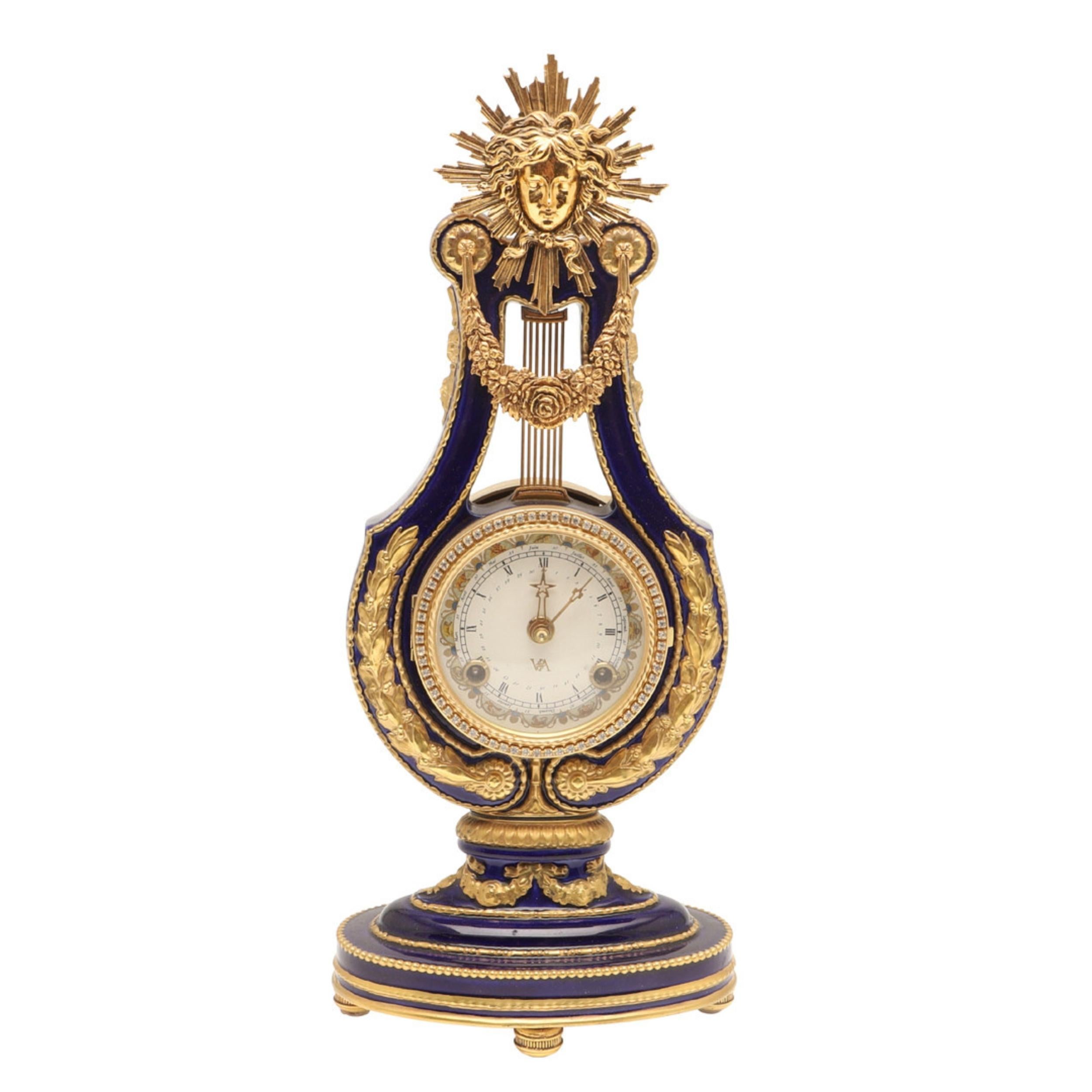V&A Marie-Antoinette Mantel Clock Sèvres Style Porcelain Gilt Bronze Decoration For Sale 3