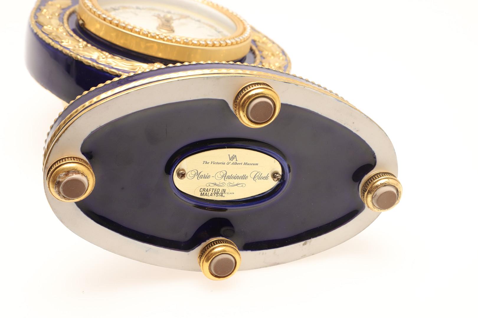 Rococo V&A Marie-Antoinette Mantel Clock Sèvres Style Porcelain Gilt Bronze Decoration For Sale