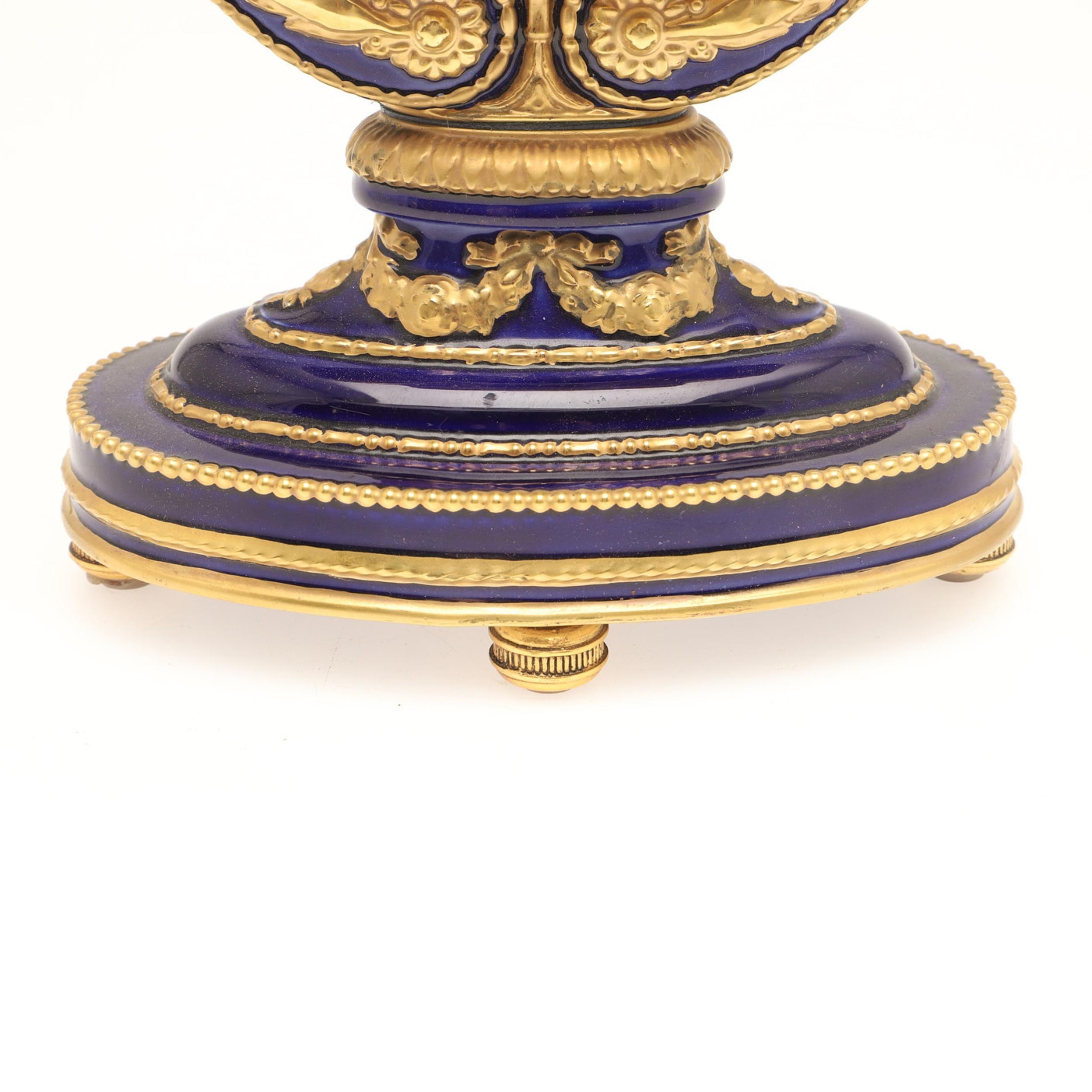 Iron V&A Marie-Antoinette Mantel Clock Sèvres Style Porcelain Gilt Bronze Decoration For Sale