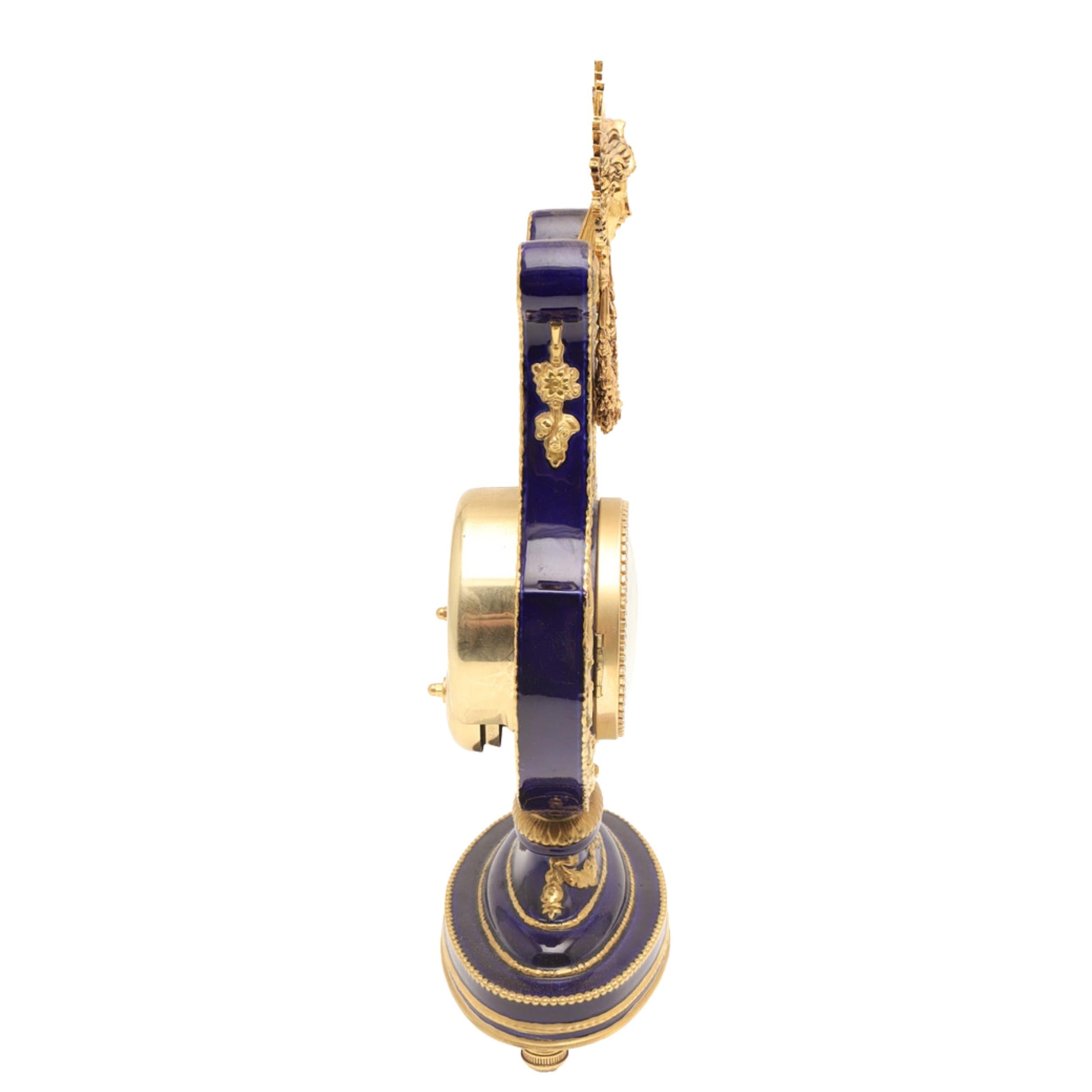 V&A Marie-Antoinette Mantel Clock Sèvres Style Porcelain Gilt Bronze Decoration For Sale 1