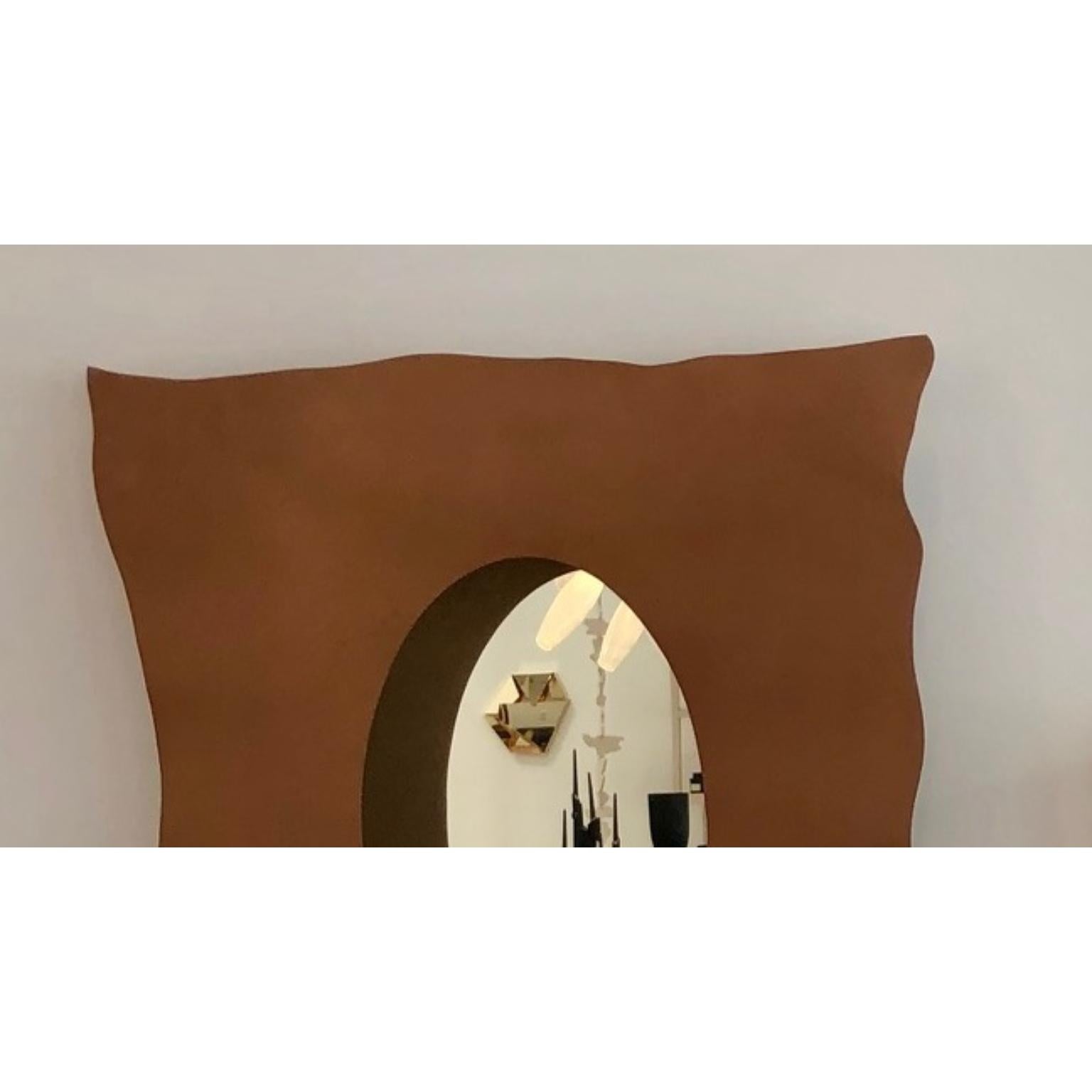 Autre Miroir mural Vaca Colgada en cuir et cadre métallique par Oscar Maschera en vente