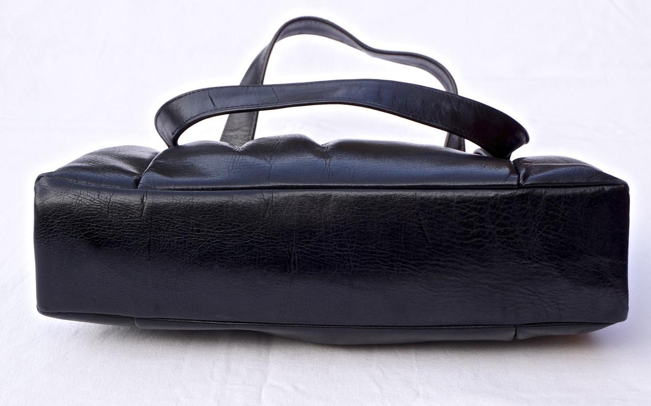 Vaca Lisa Argentina Black Leather Handbag with Silver Tone Fittings 5