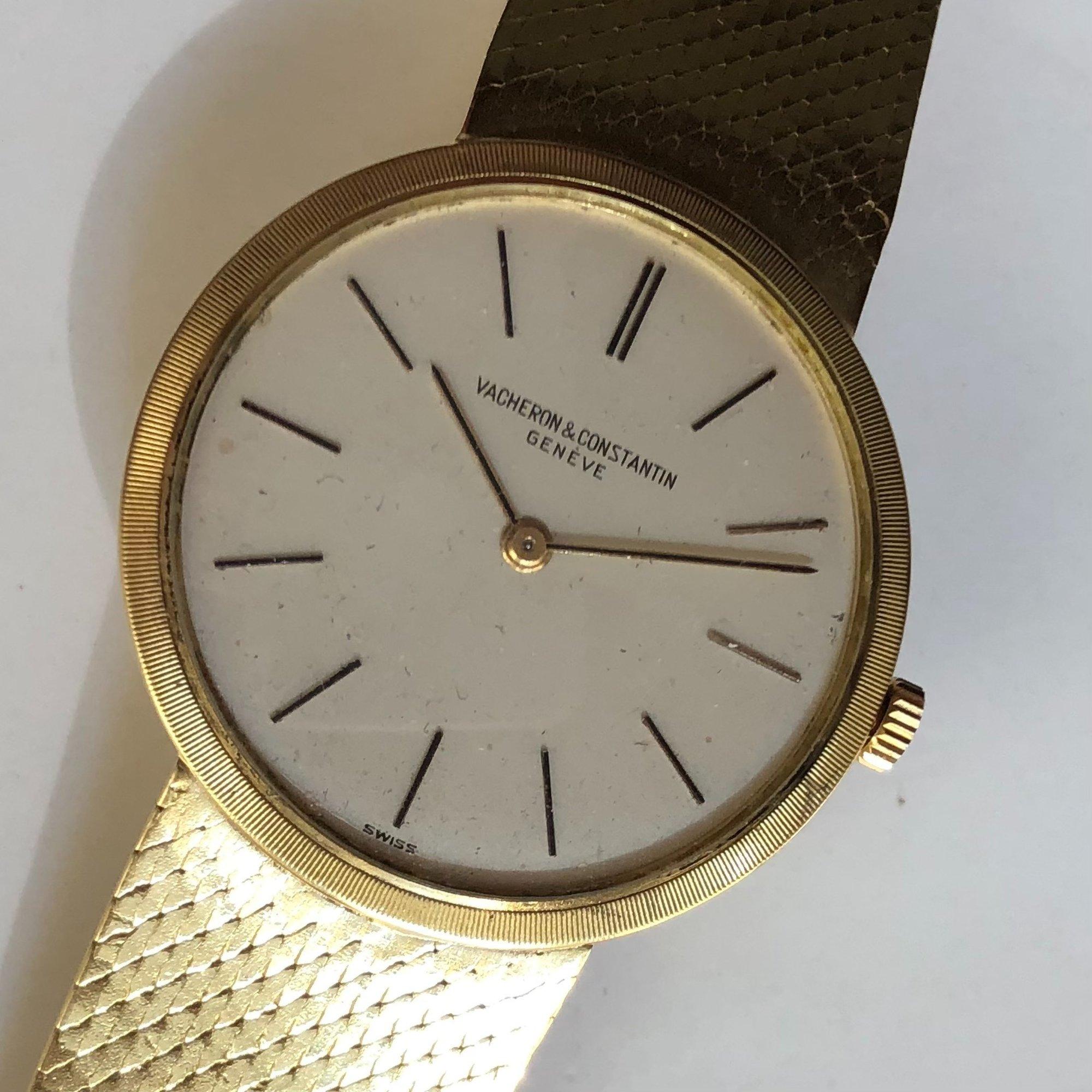 Vacheron Constantin Ultra Flat watch 1970, Yellow Gold 18k case, bracelet and clasp. Full Original. 
Caseback signed Vacheron Constantin Swiss 18K and 750 goldmark
Serial number 426039 and 6351
Length: 19cm Weight: 64g of which 56g estimated gold.