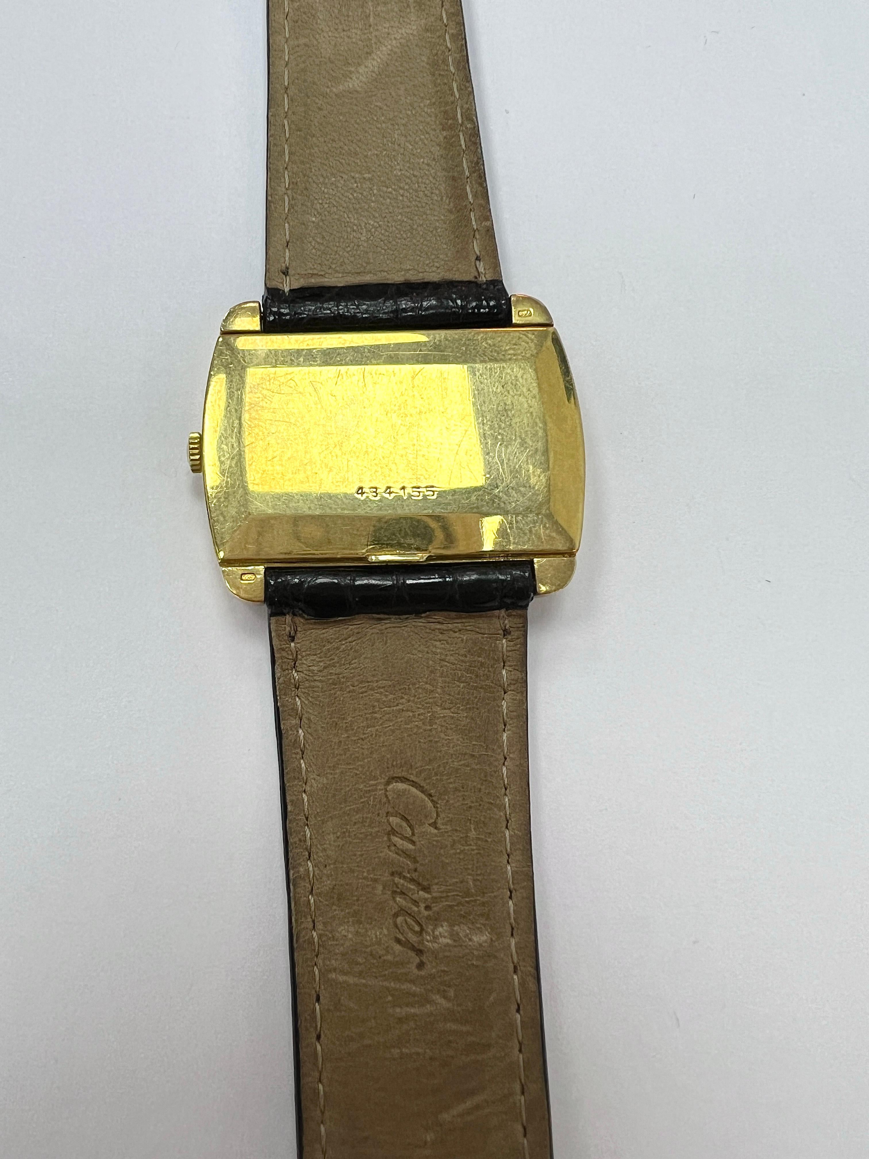 Vacheron Constantin Montre à bracelet en or jaune 18 carats et cuir en vente 1