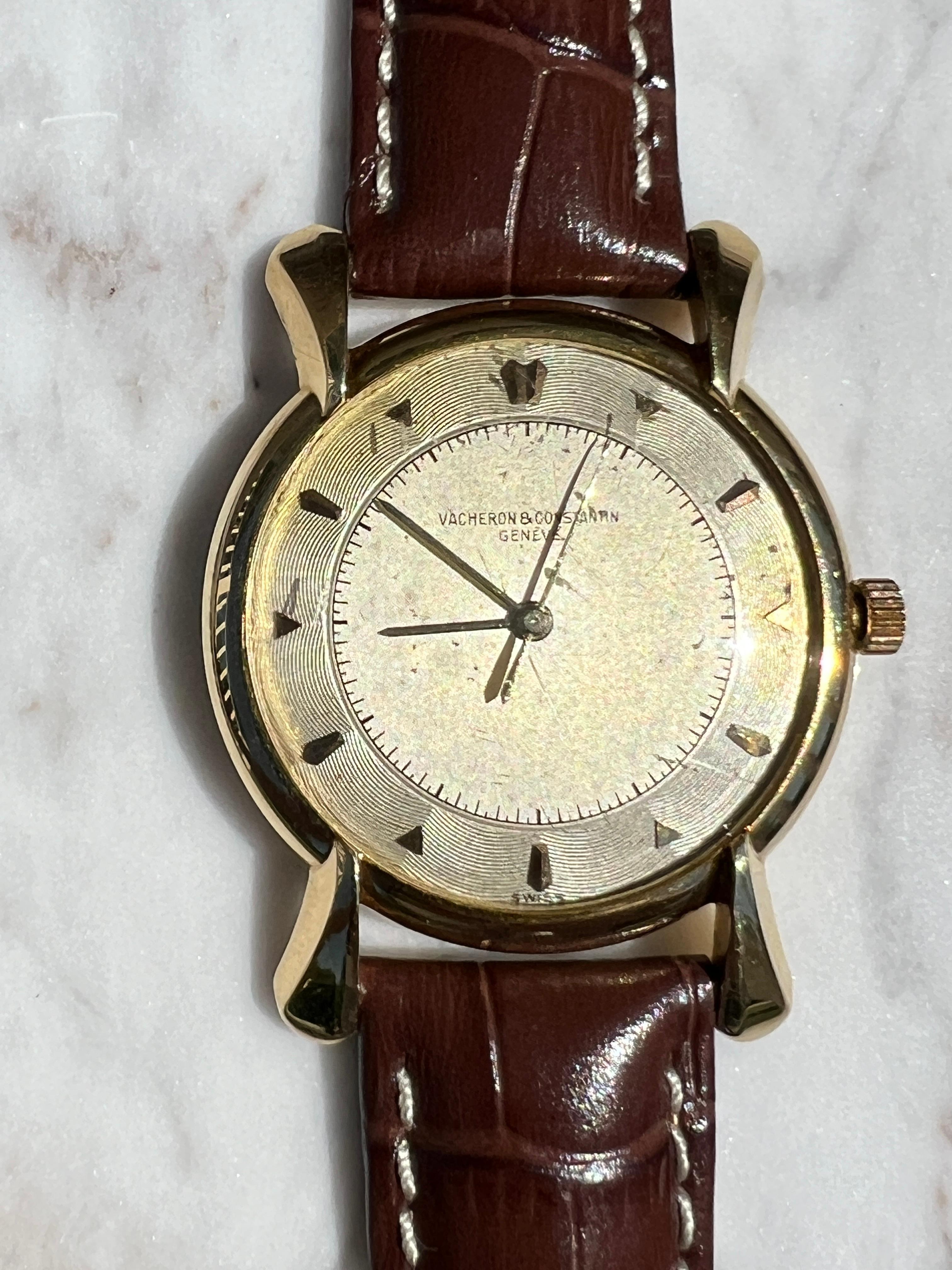 Vacheron Constantin 1952 18k Yellow Gold Wristwatch In Good Condition In Towson, MD