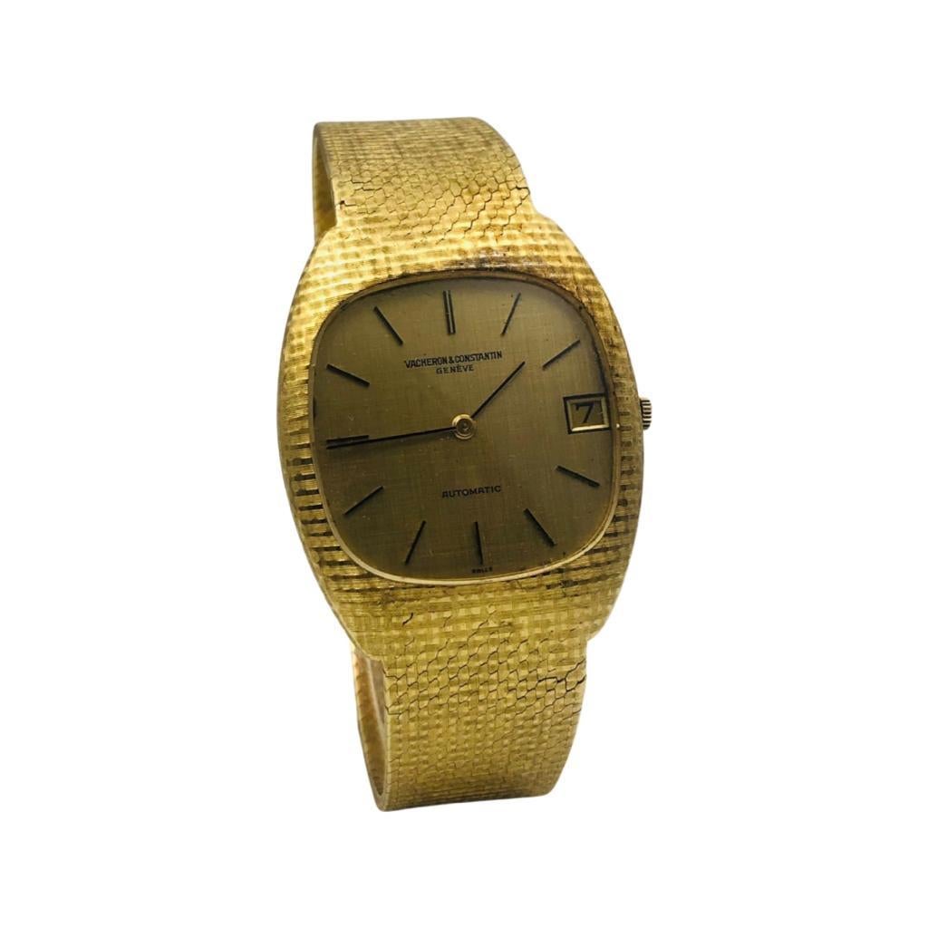 Vacheron Constantin 18k Yellow Gold Vintage Watch with Date In Good Condition In Miami, FL