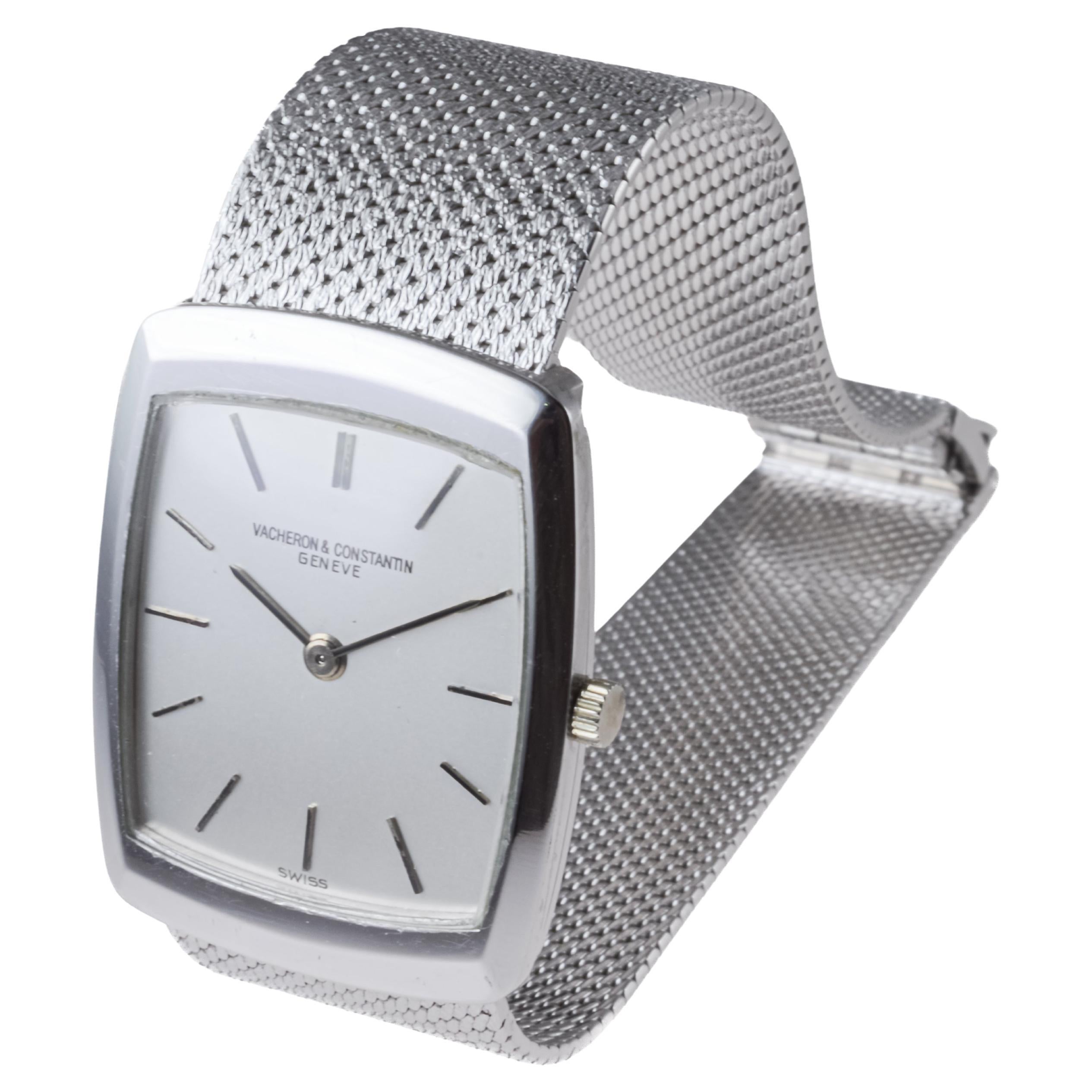 Vacheron Constantin 18Kt Solid White Gold Dress Watch circa 1980's In Excellent Condition For Sale In Long Beach, CA